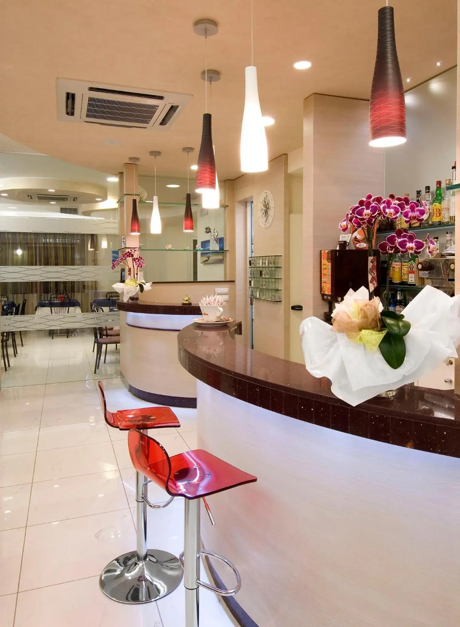 Lobby or reception in Hotel Adigrat Riccione con Ristorante