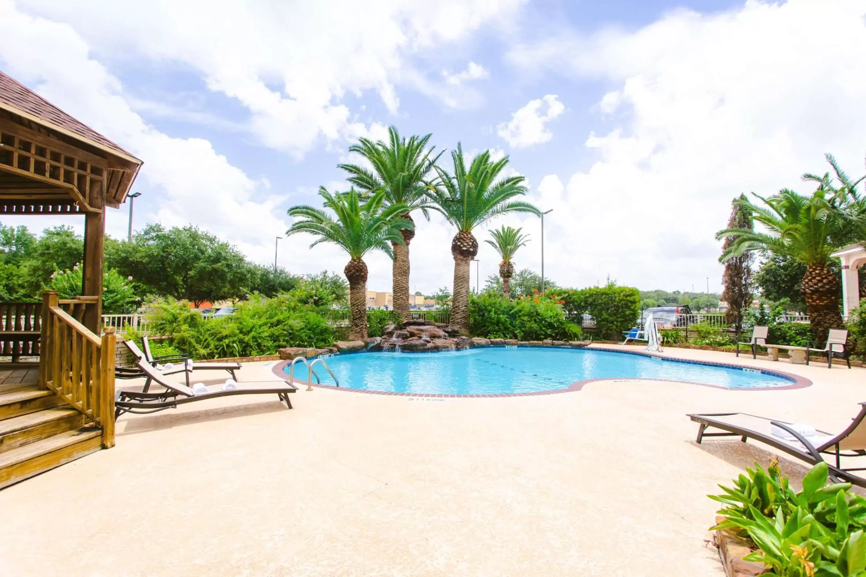 On site, Swimming Pool in Best Western Pearland Inn