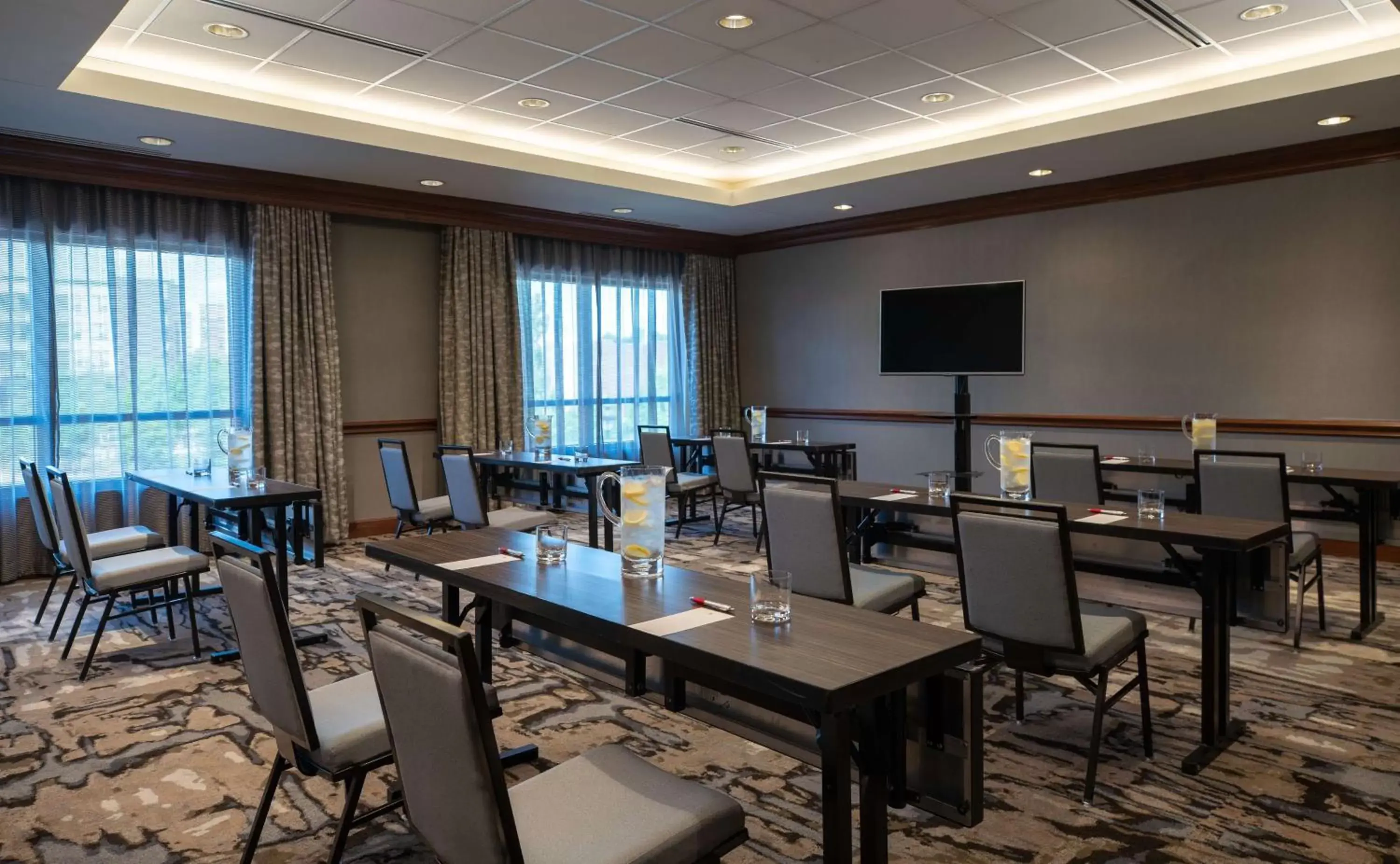 Meeting/conference room, Restaurant/Places to Eat in Hyatt Regency Coralville