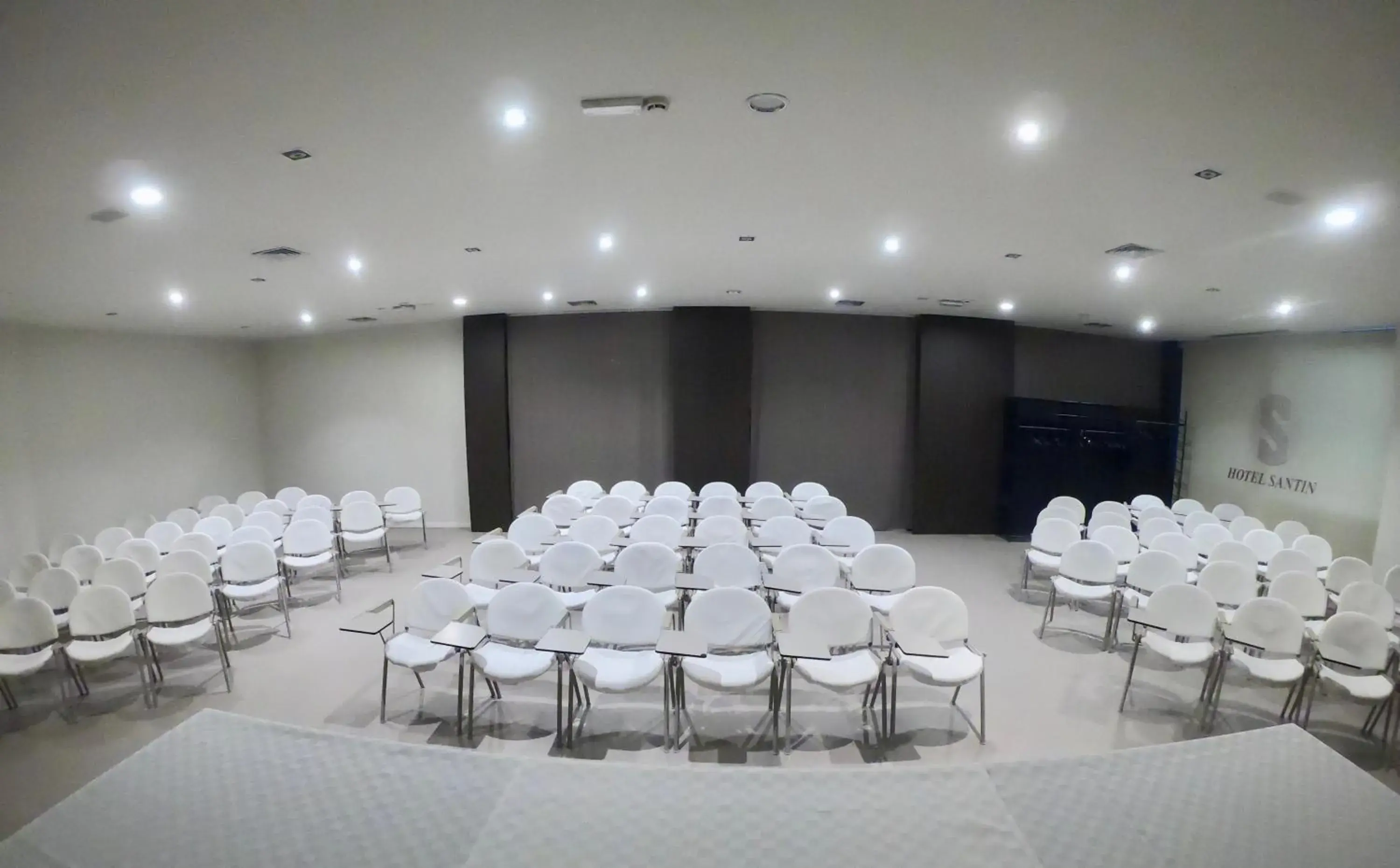 Business facilities, Banquet Facilities in Hotel Santin