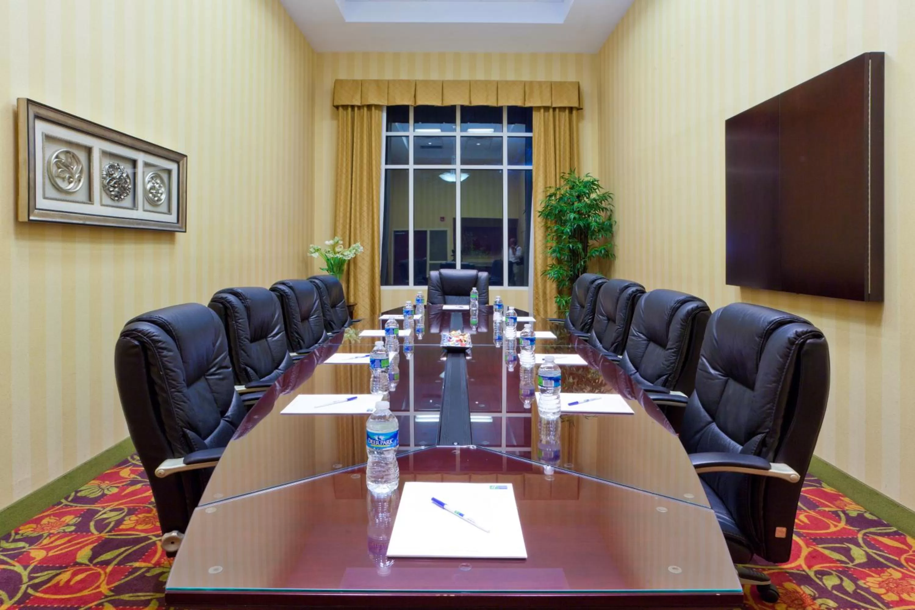 Meeting/conference room in Holiday Inn Express Woodstock-Shenandoah Valley by IHG