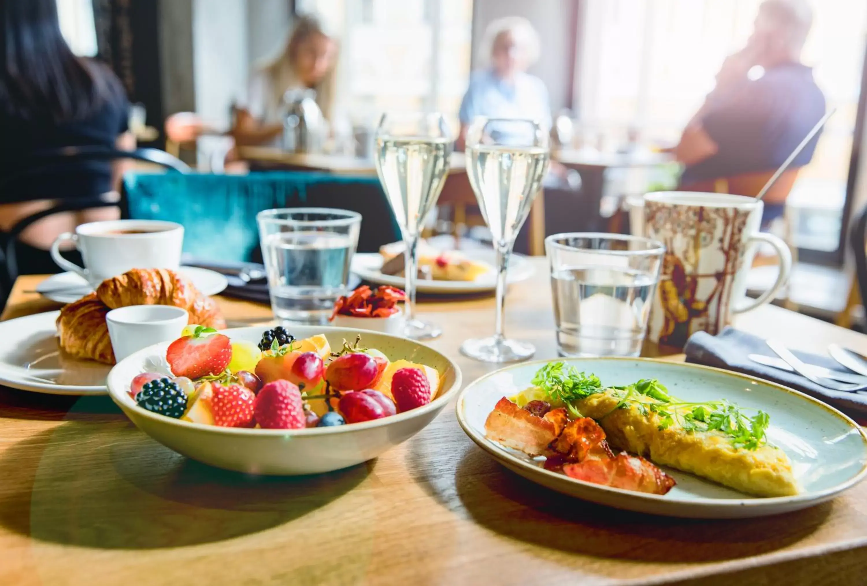 Buffet breakfast in Hotel Lilla Roberts