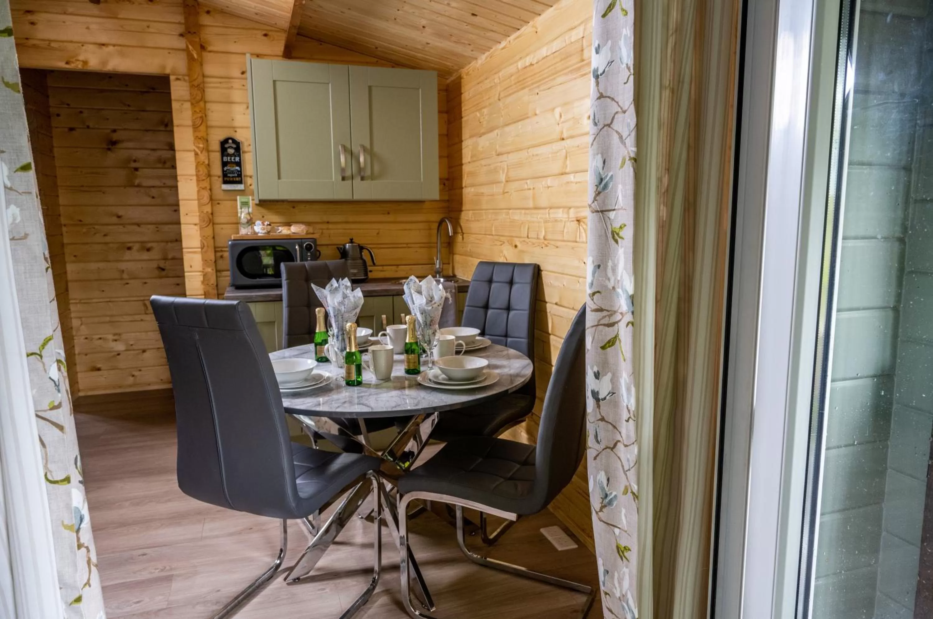 Kitchen or kitchenette in Kintala Resort & Spa