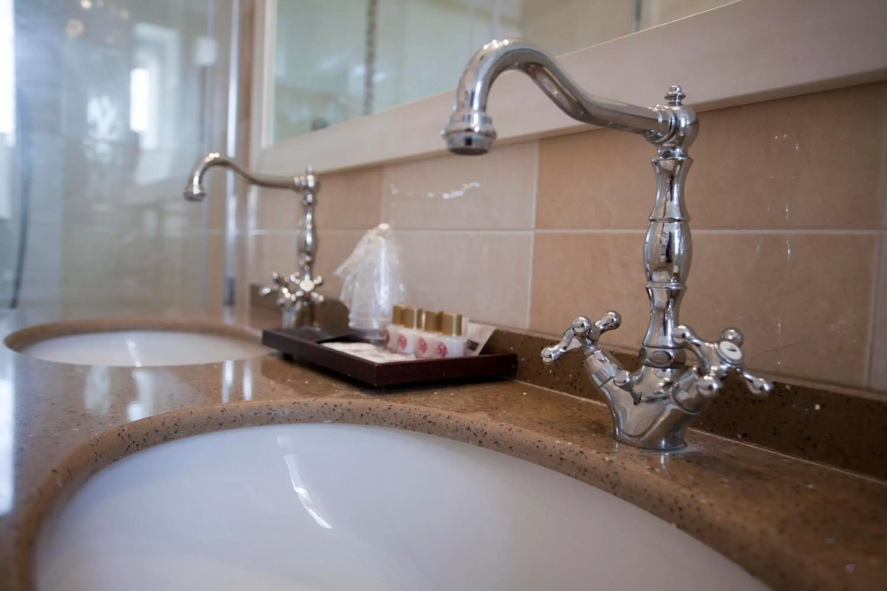 Bathroom in Hotel La Pace