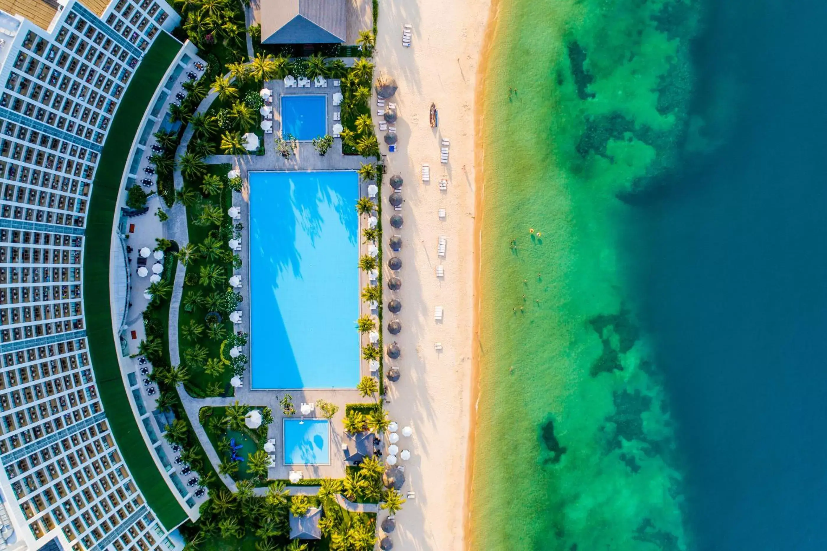 Bird's eye view in Vinpearl Resort & Spa Nha Trang Bay Bird's eye view in Vinpearl Resort & Spa Nha Trang Bay