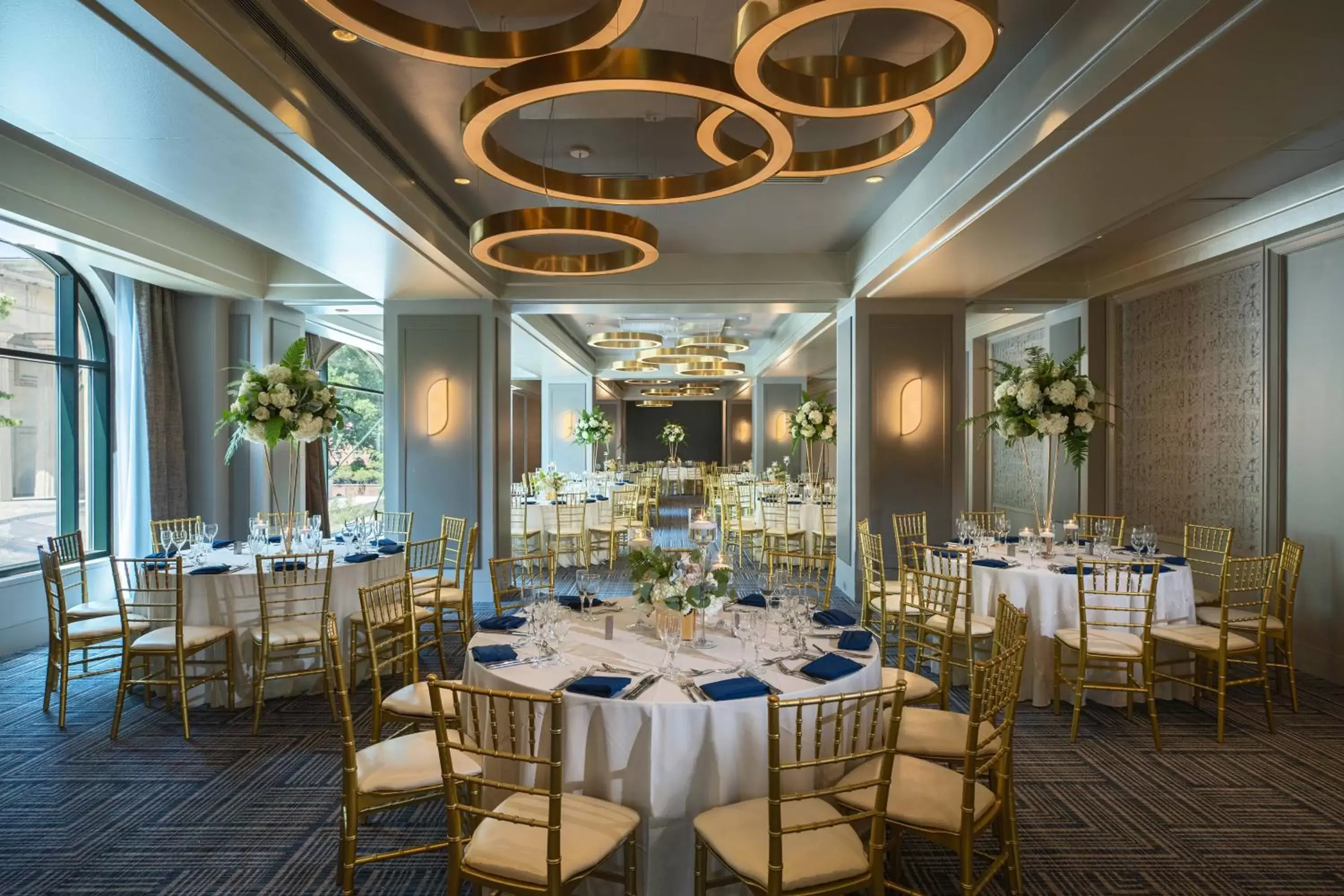 Banquet/Function facilities, Restaurant/Places to Eat in Renaissance Philadelphia Downtown Hotel