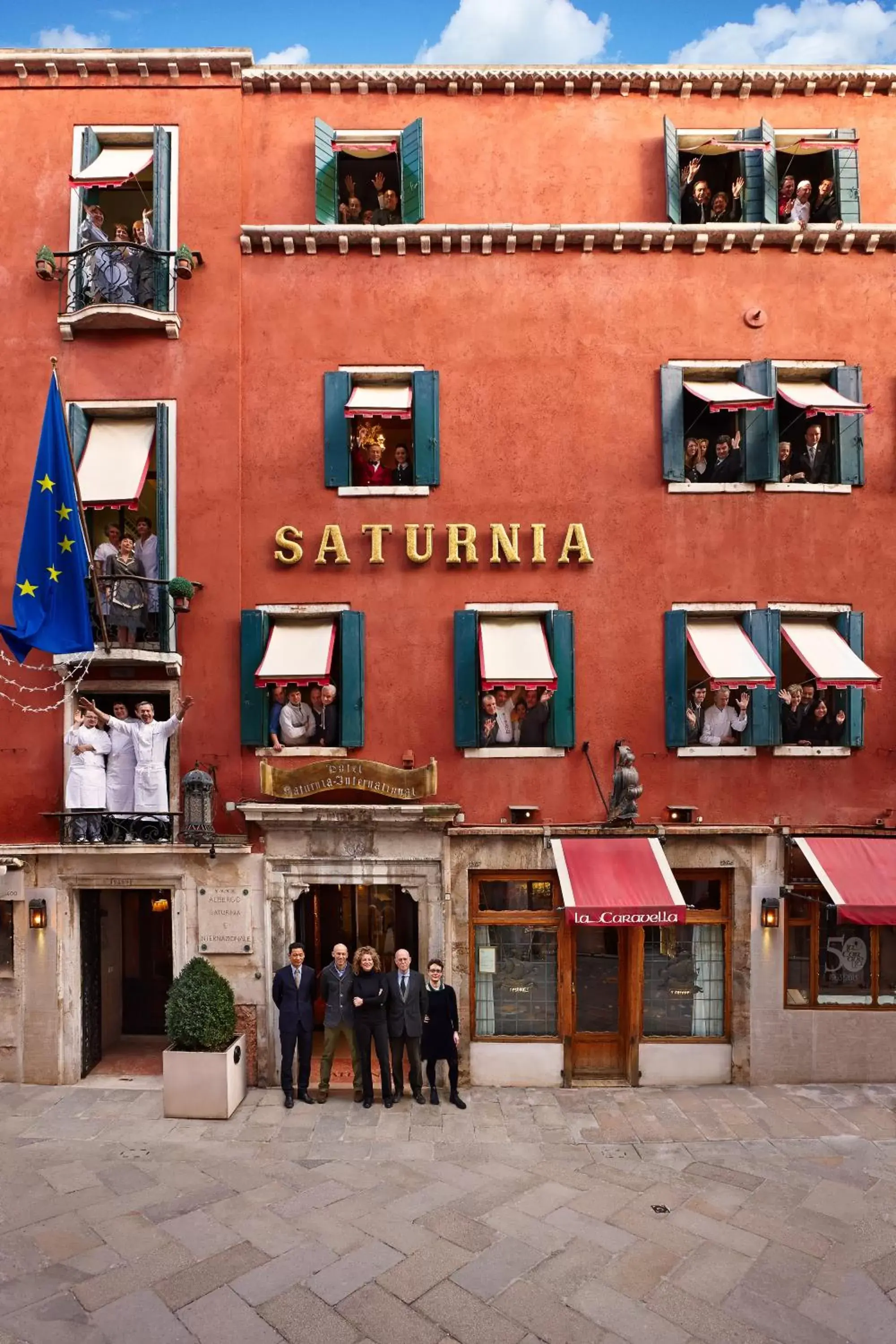Facade/entrance in Hotel Saturnia & International