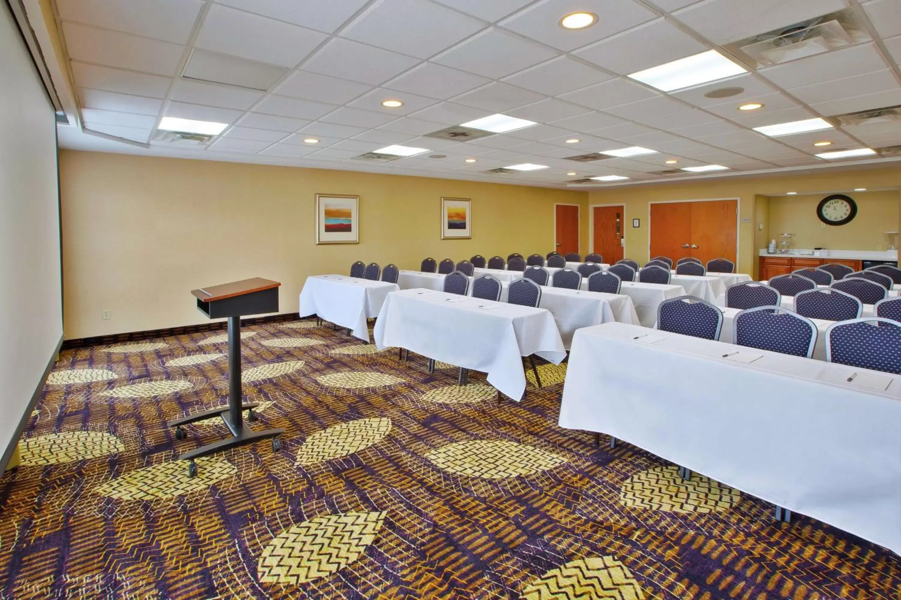 Meeting/conference room in Hampton Inn Commerce/Novi