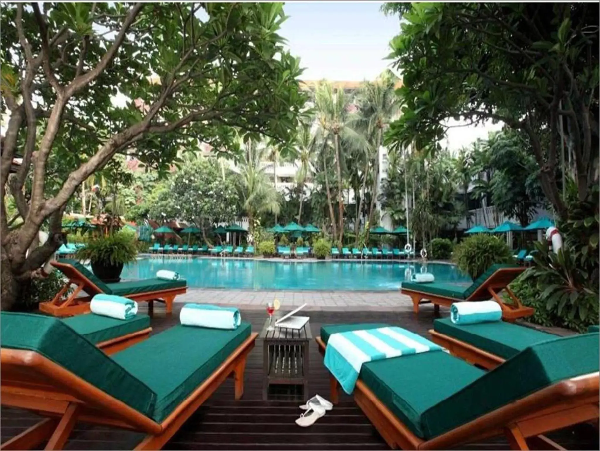 Facade/entrance, Swimming Pool in Anantara Riverside Bangkok Resort