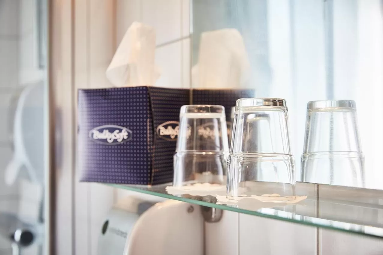 Bathroom in Hotell Västerås