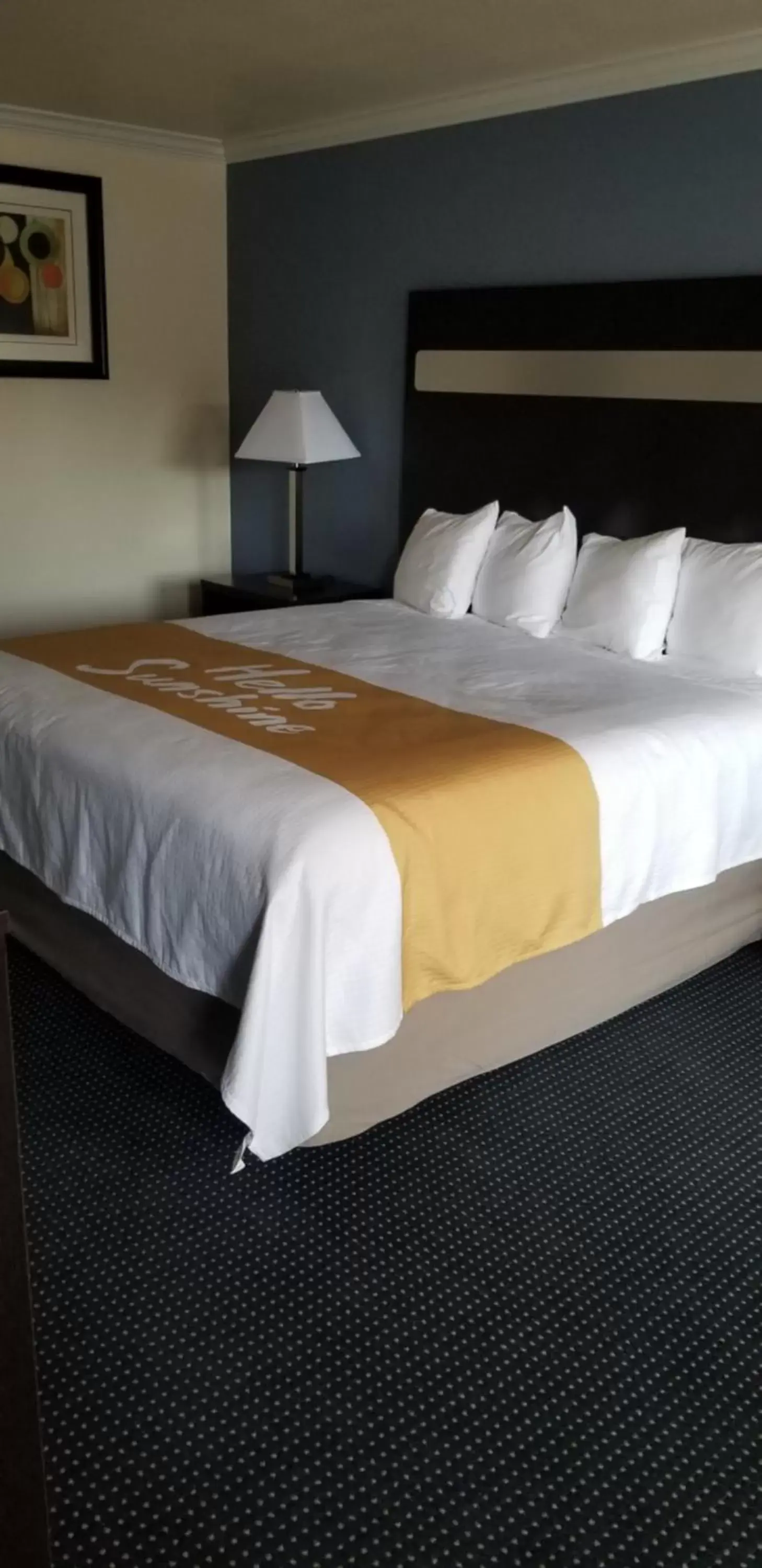 Photo of the whole room, Bed in Days Inn by Wyndham Winnemucca