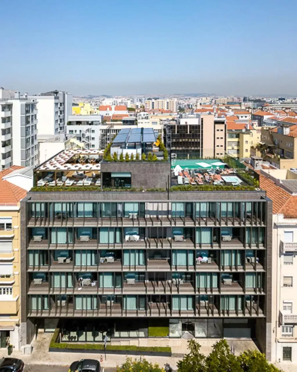 Property building in Lux Lisboa Park