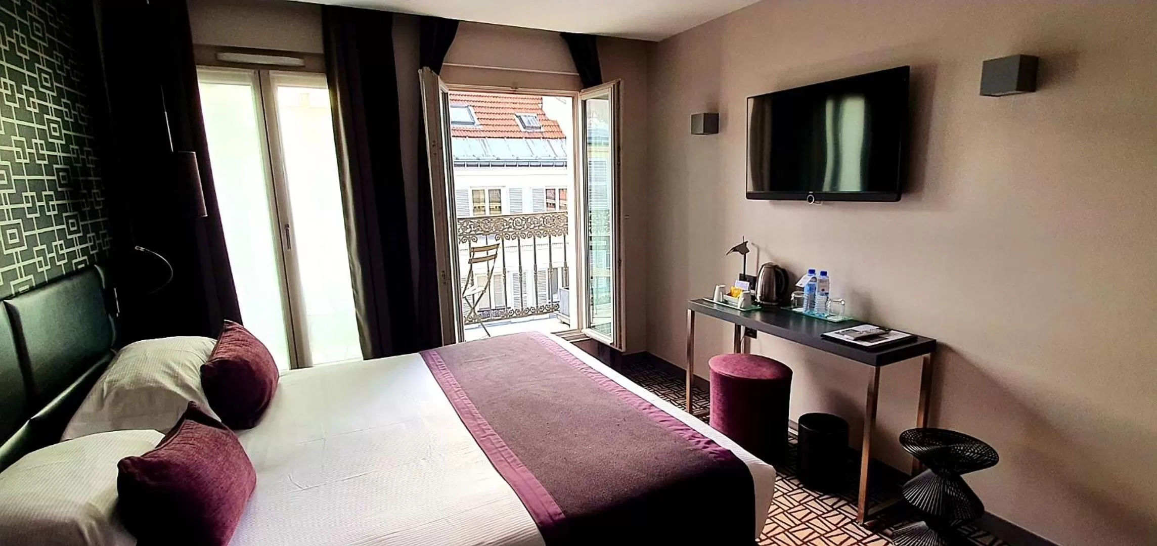 Privilege Double Room with balcony in Le Grey Hotel