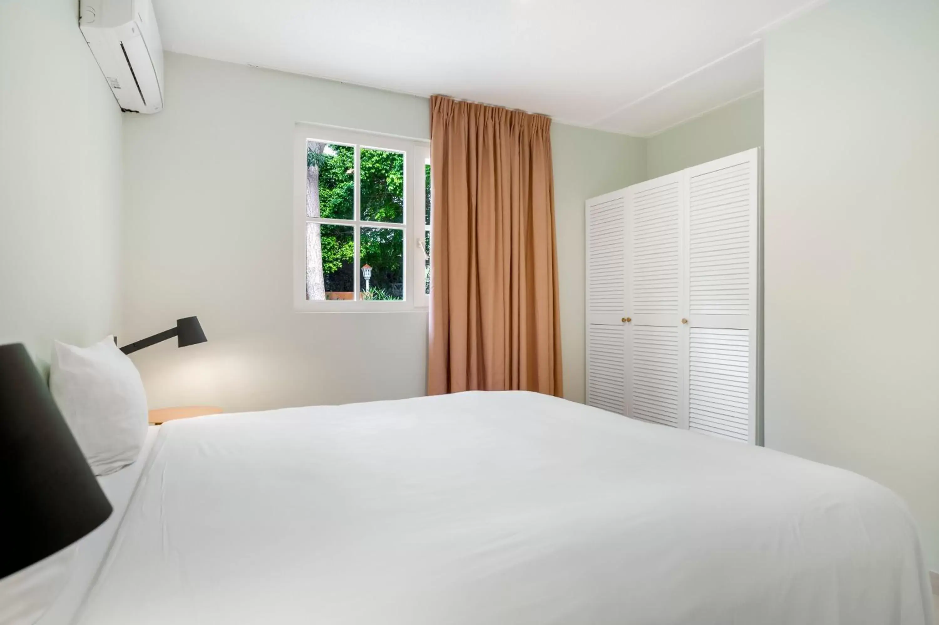 Bedroom, Bed in Livingstone Jan Thiel Resort