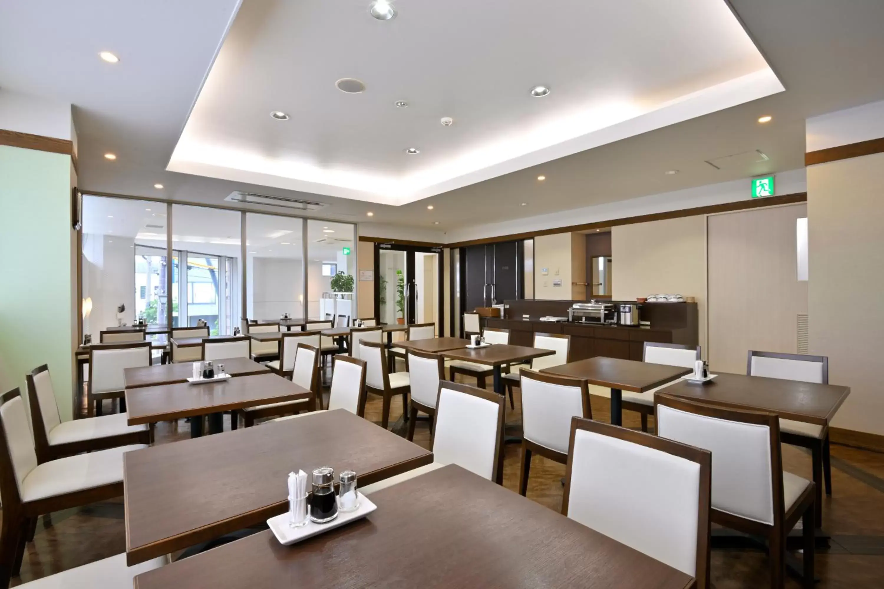 Restaurant/Places to Eat in Saijo Urban Hotel