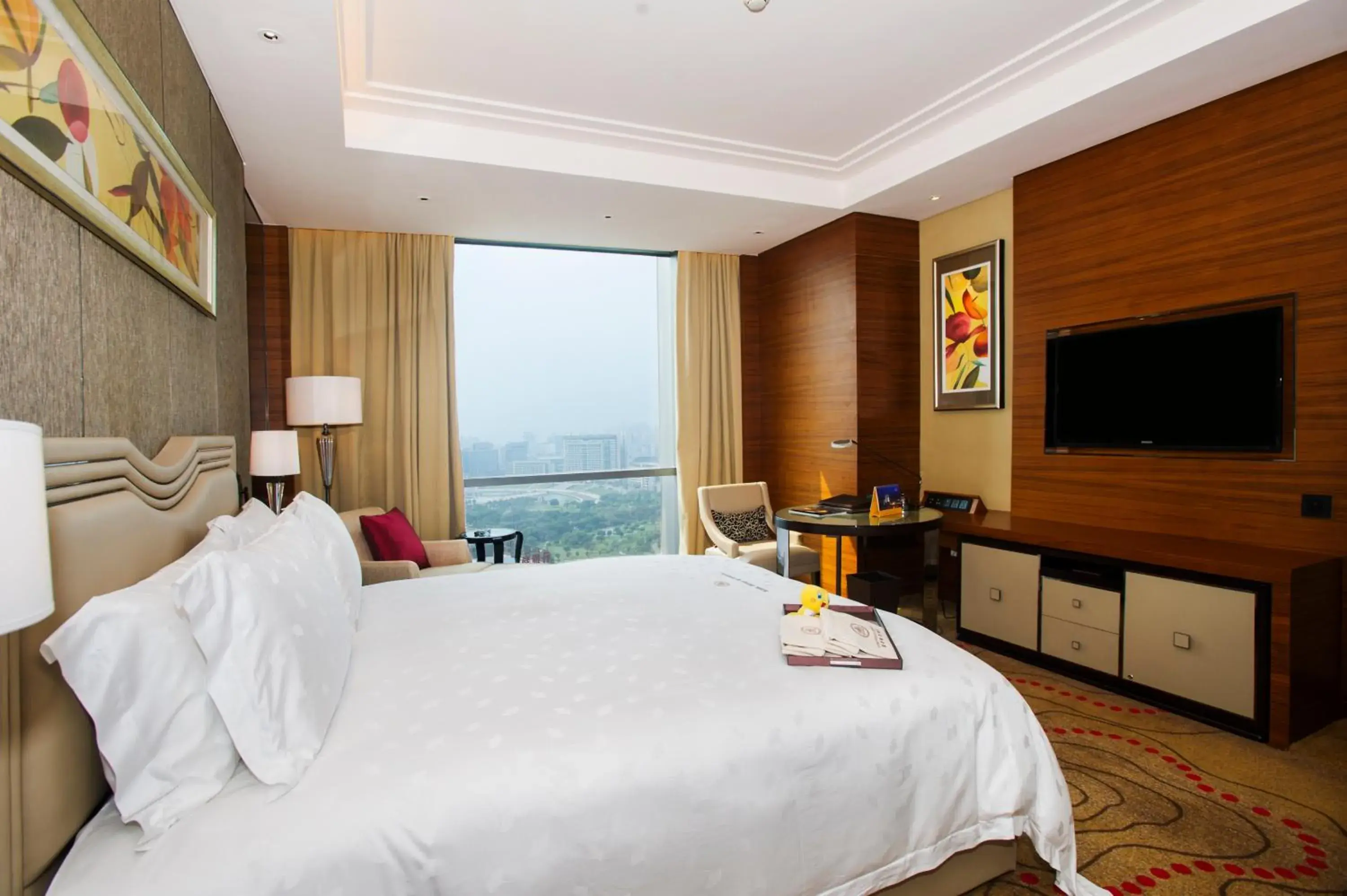 Photo of the whole room, Bed in Kande International Hotel Dongguan