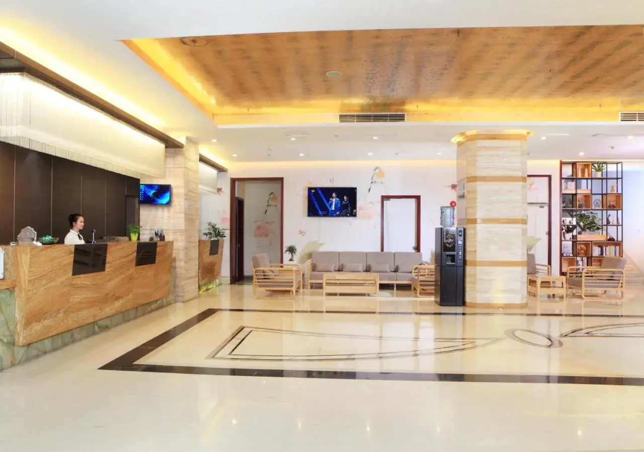 Lobby or reception in Shi Liu Hotel