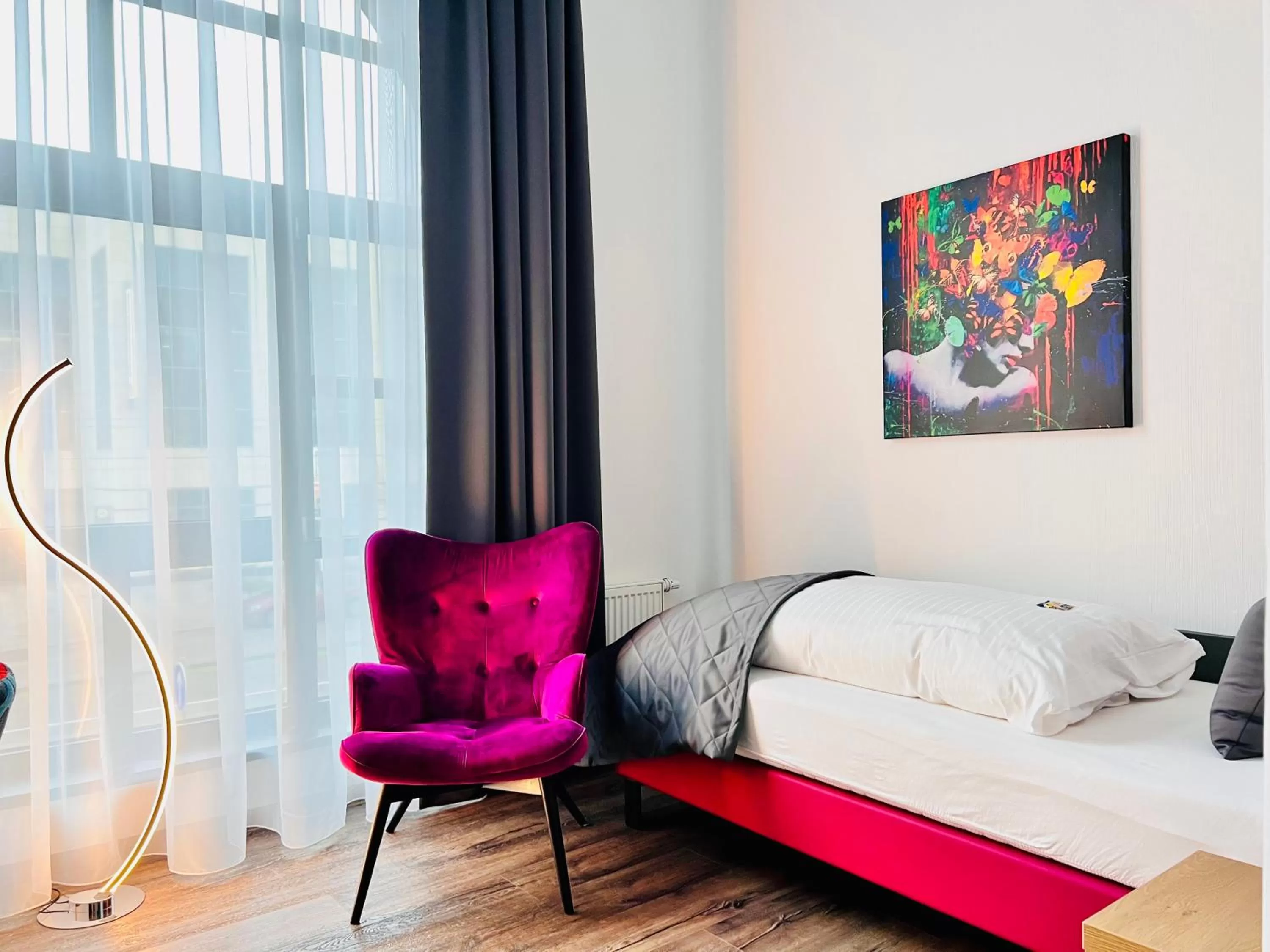 Bed in artHOTEL Magdeburg