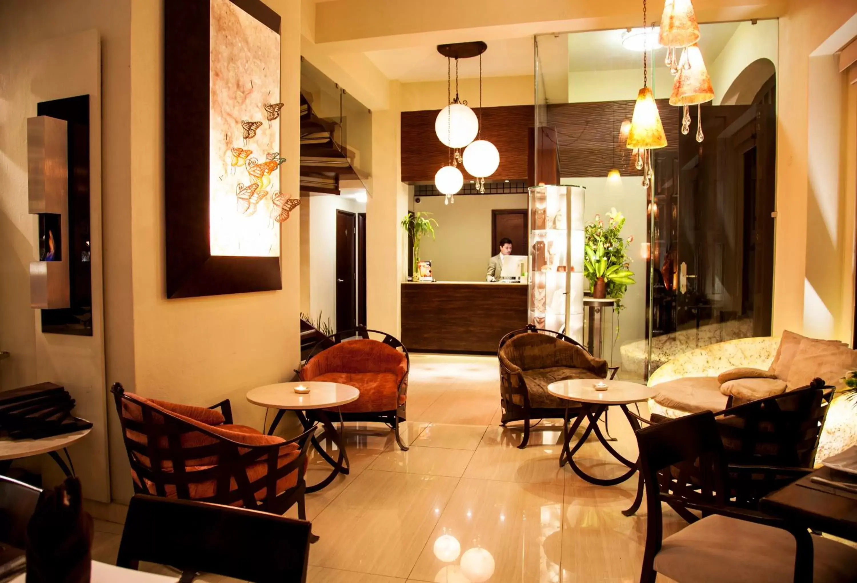 Lobby or reception, Restaurant/Places to Eat in Plaza Gallery Hotel Boutique