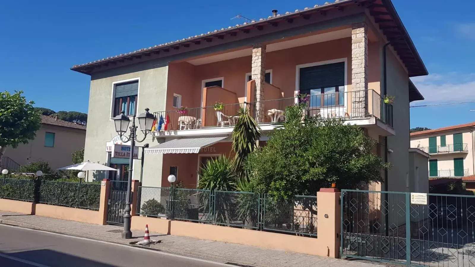 Facade/entrance, Property Building in Hotel VILLA ITALIA