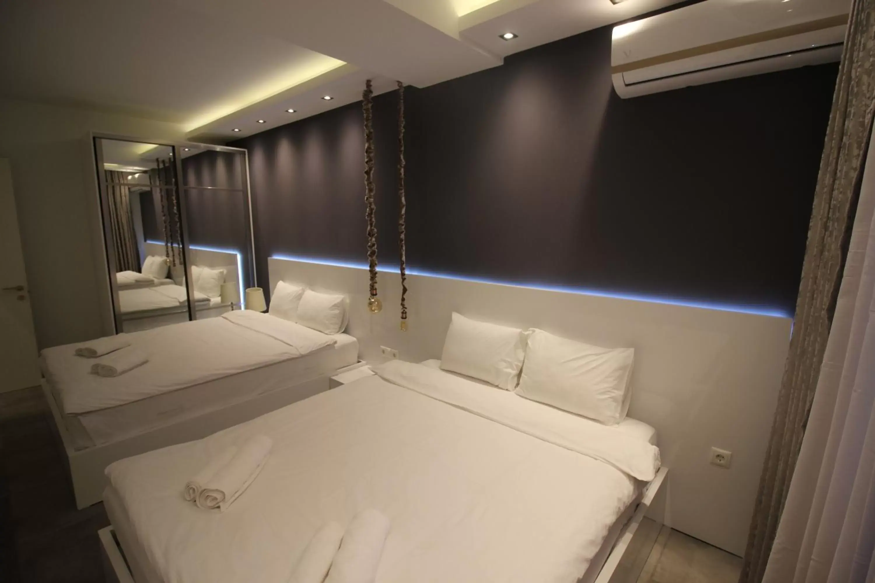 Bed in Super Luxury Apartments