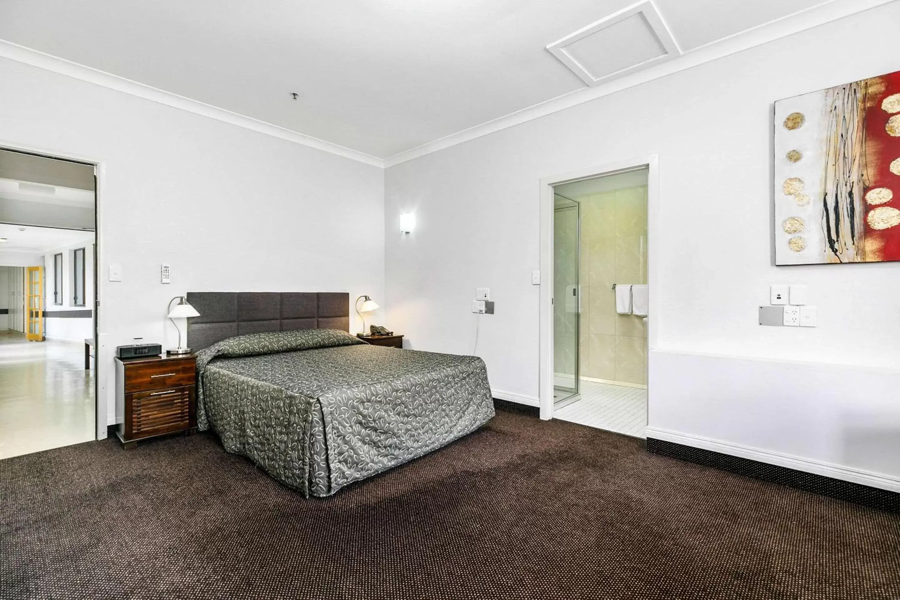 Photo of the whole room, Bed in Comfort Inn Parklands Calliope