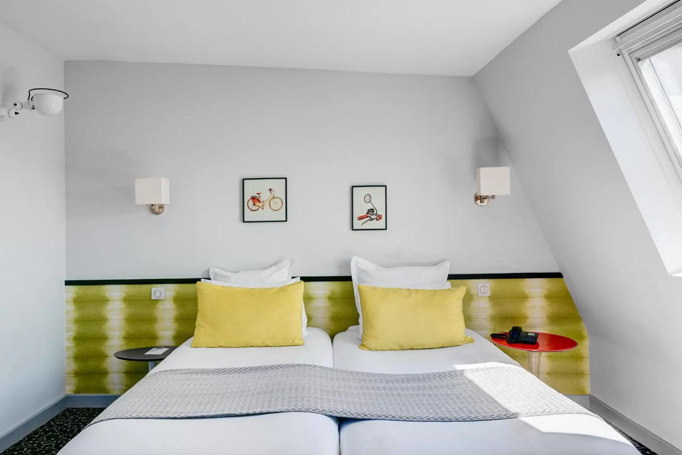 Bed in Hotel Acadia - Astotel