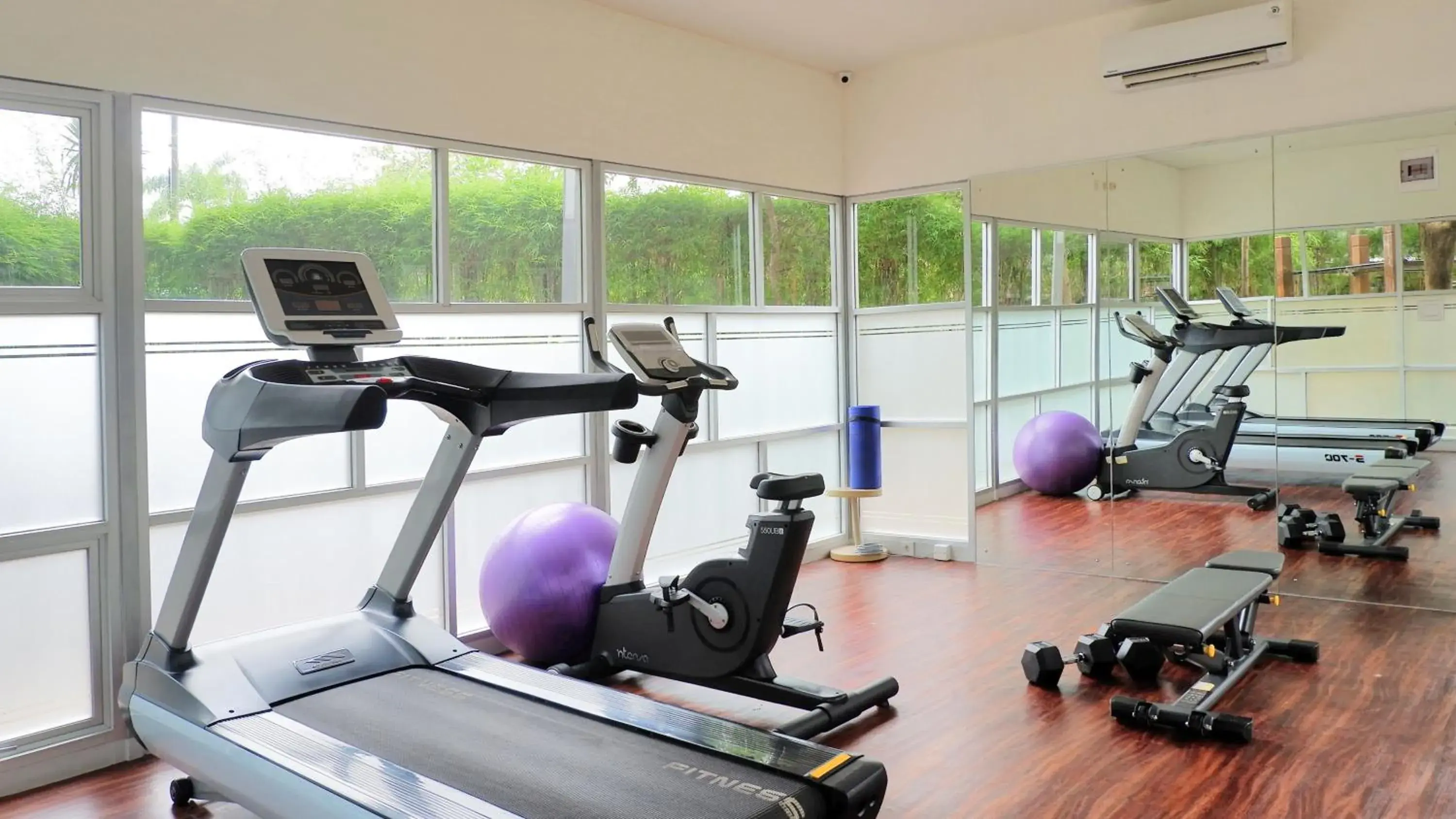 Fitness centre/facilities in eL Hotel Jakarta Fitness centre/facilities in eL Hotel Jakarta