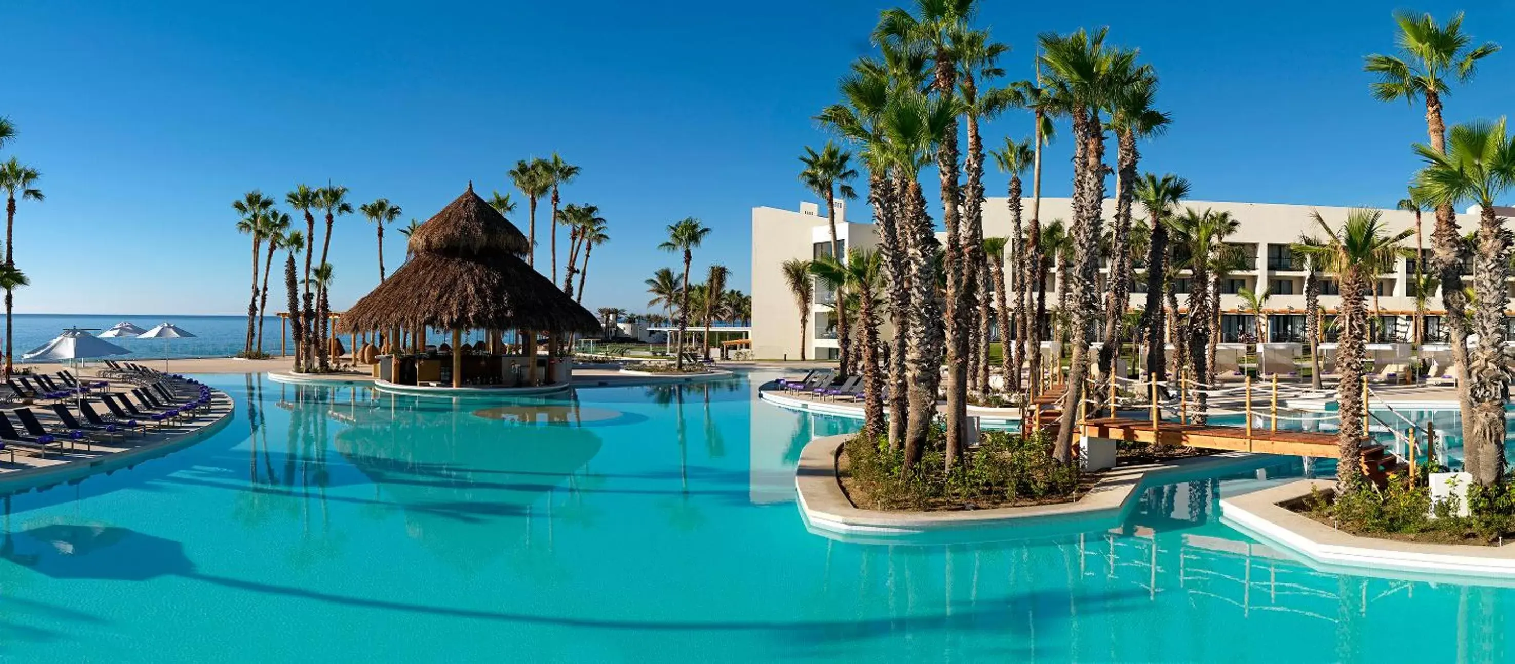 Swimming Pool in Paradisus Los Cabos All Inclusive