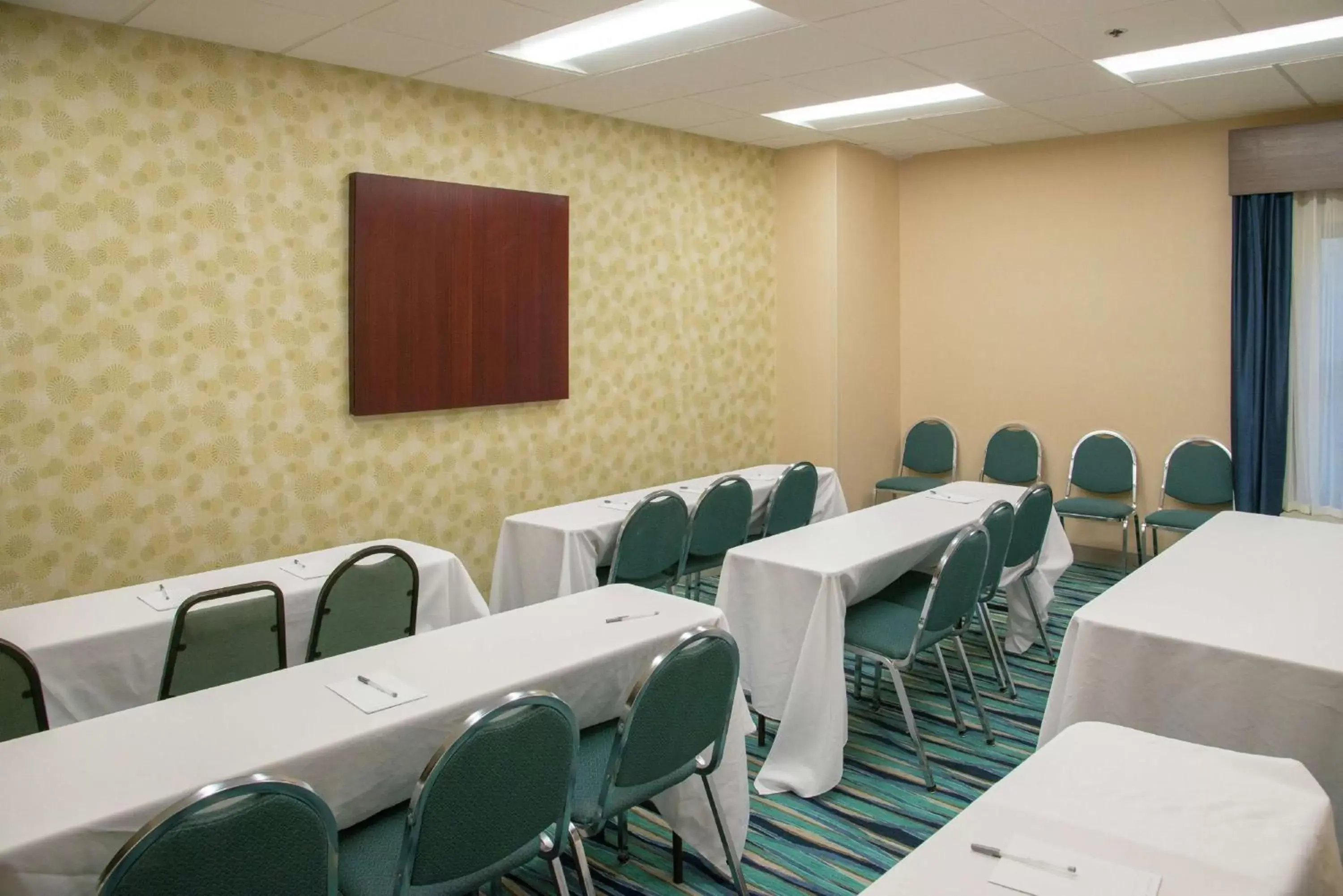 Meeting/conference room in Hampton Inn & Suites Jackson Coliseum