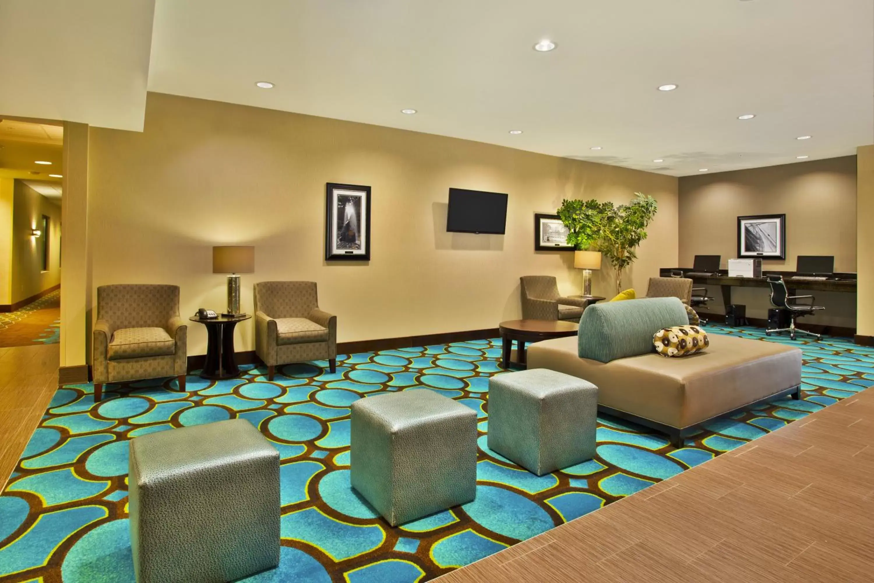 Property building, Seating Area in Holiday Inn Express Hastings, an IHG Hotel