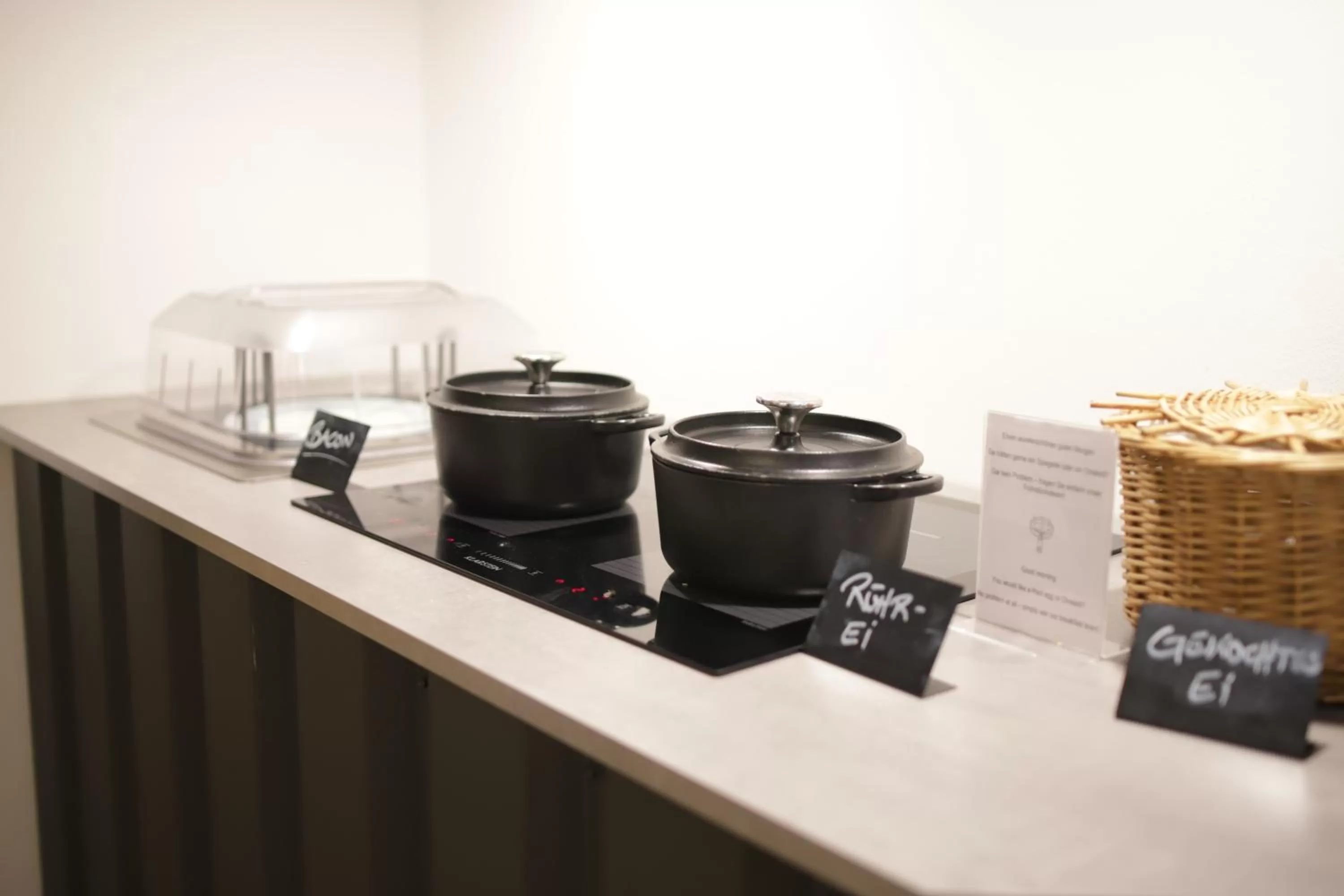 Continental breakfast in Hotel Münchner Hof