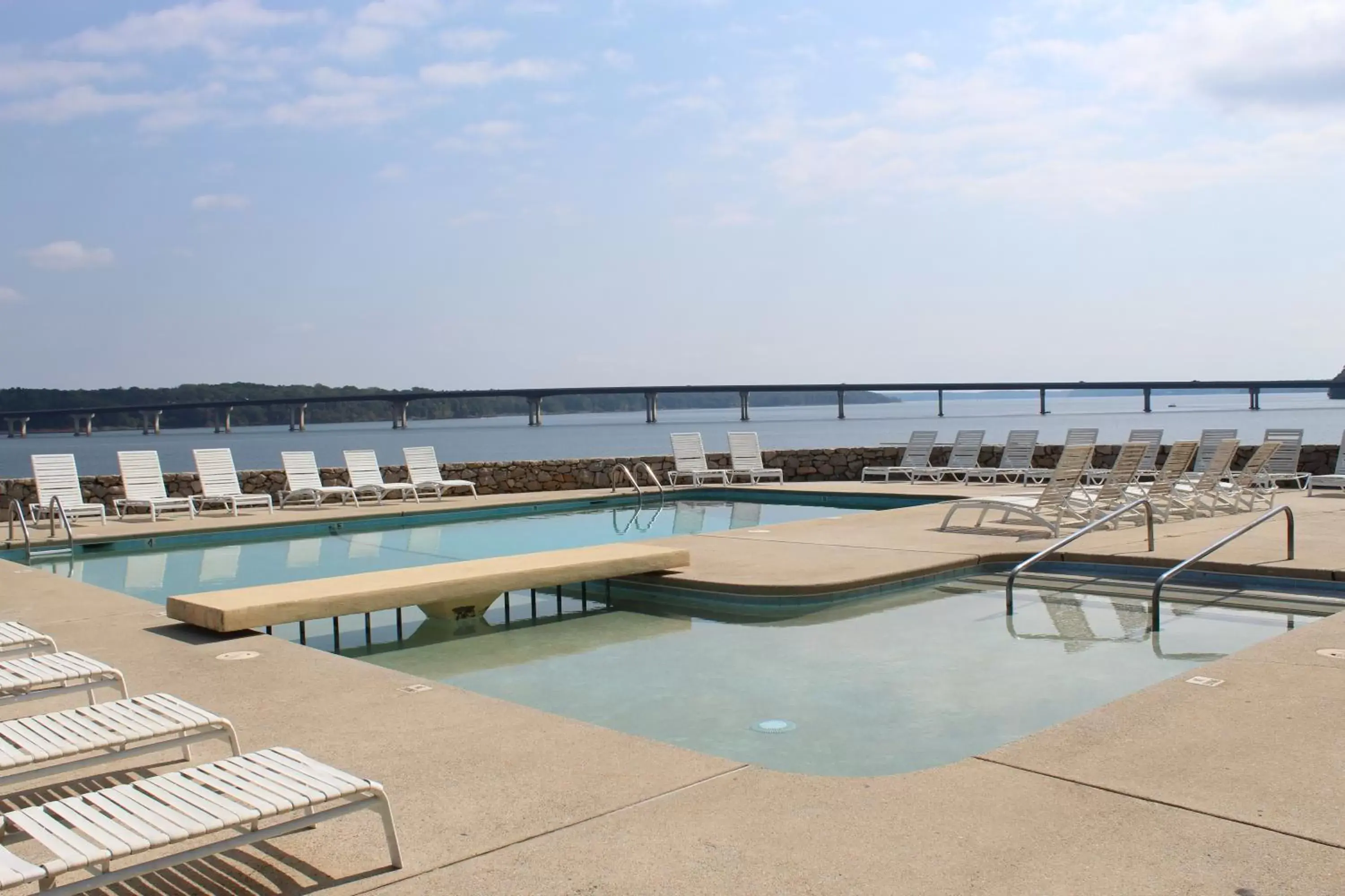 Pool view, Swimming Pool in Quality Inn - On The Lake Clarksville-Boydton