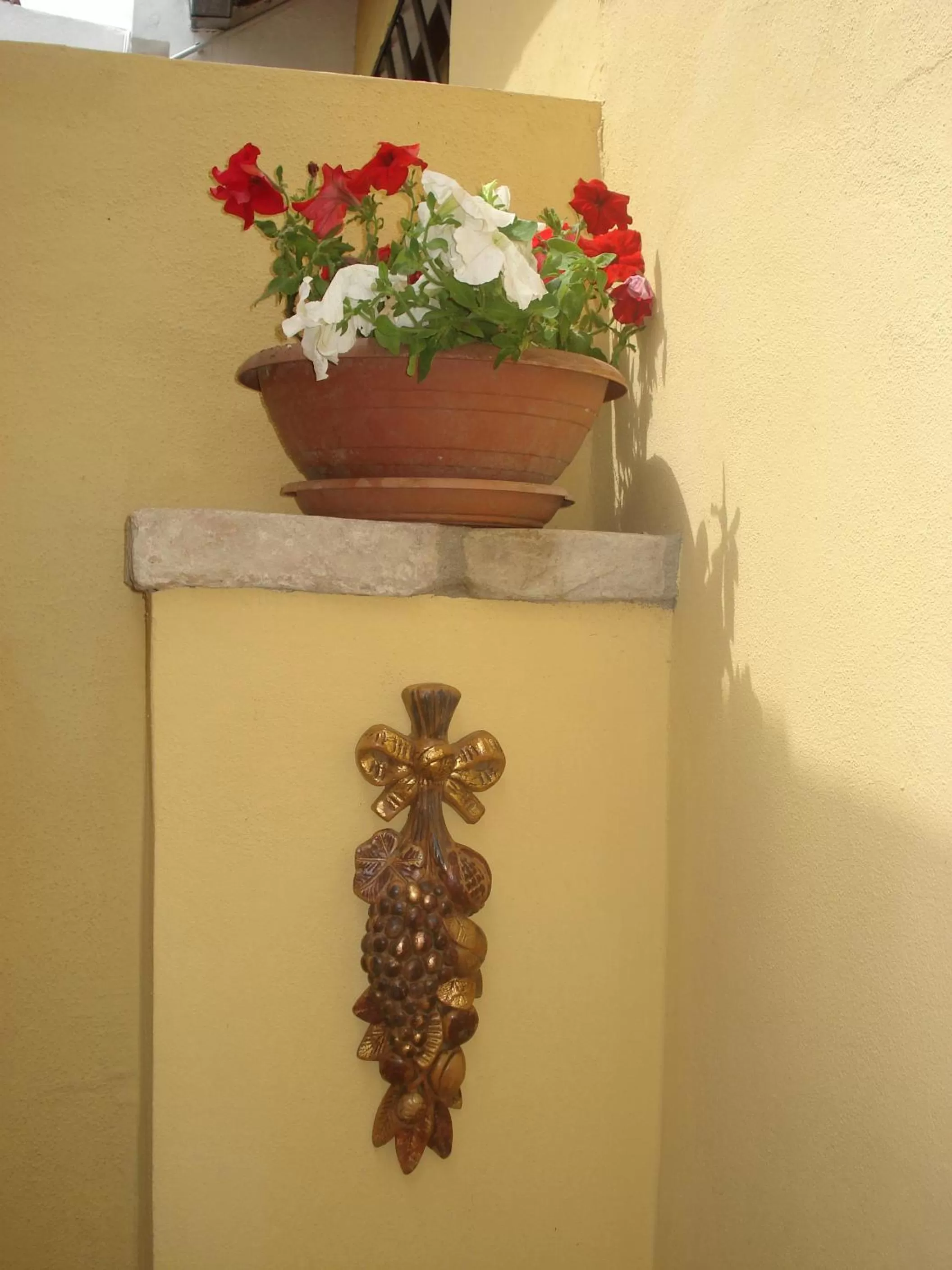 Facade/entrance in Guest House Il Giardino Segreto