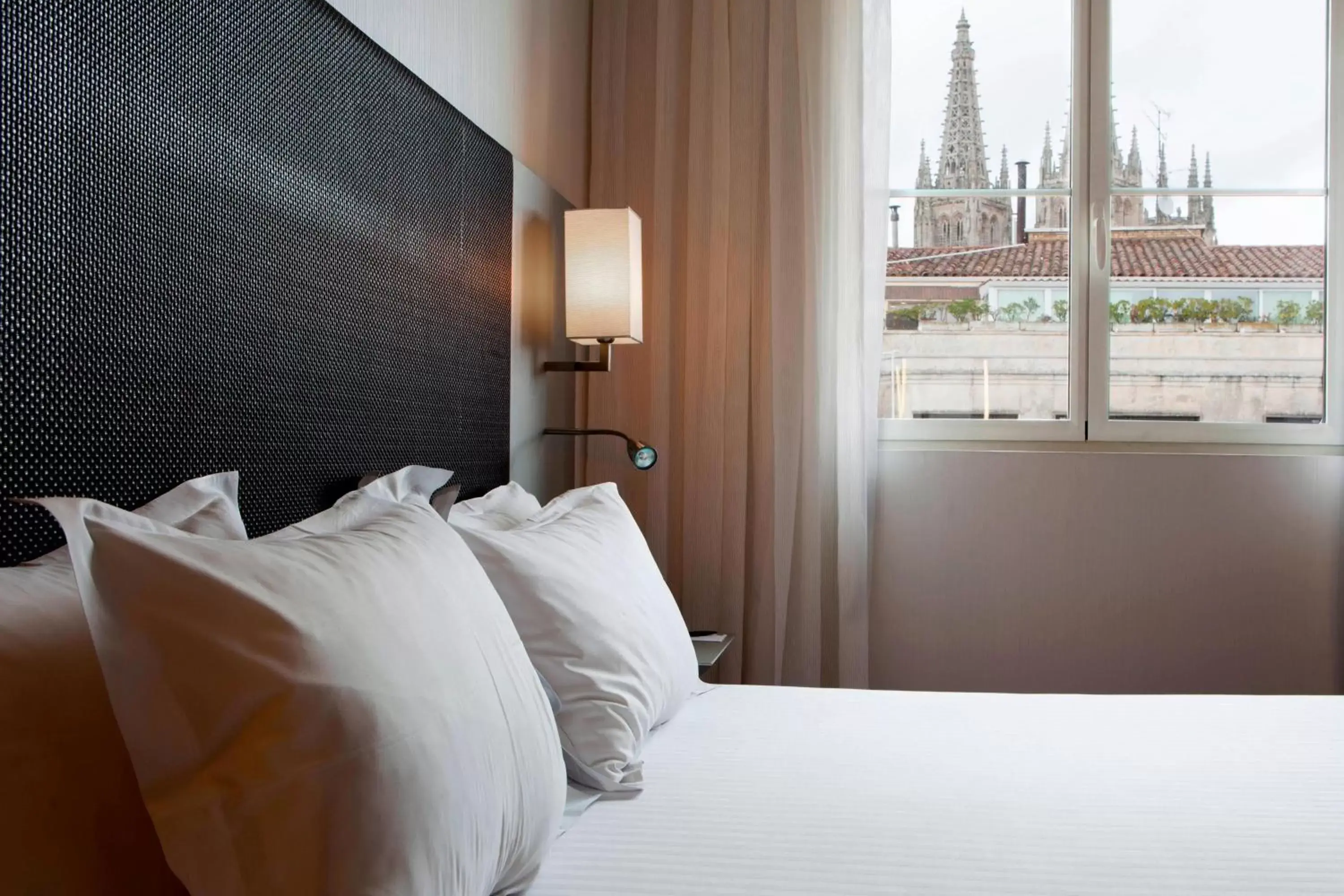 Bedroom, Bed in AC Hotel Burgos by Marriott