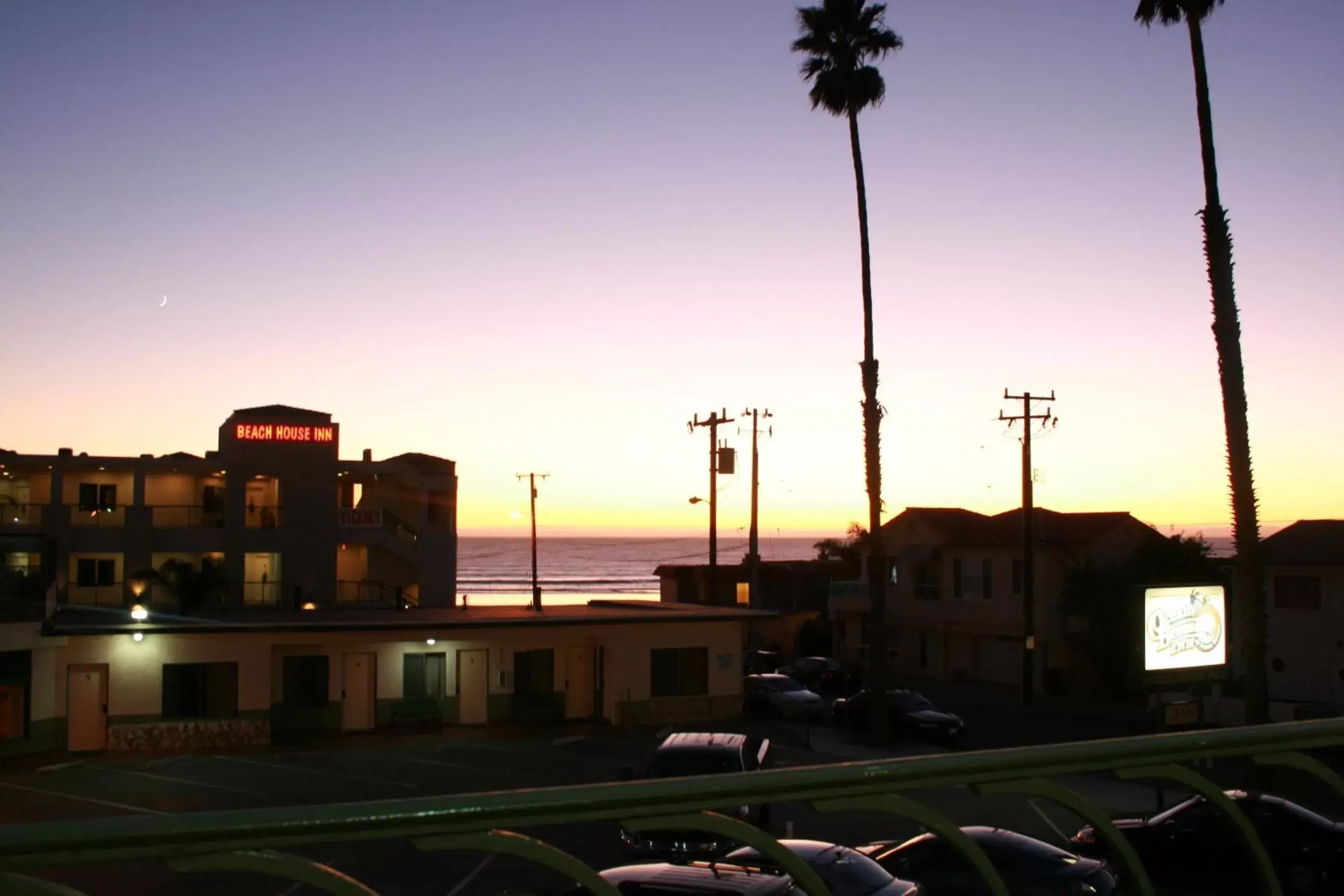 Property Building in Motel 6 Pismo Beach CA Pacific Ocean