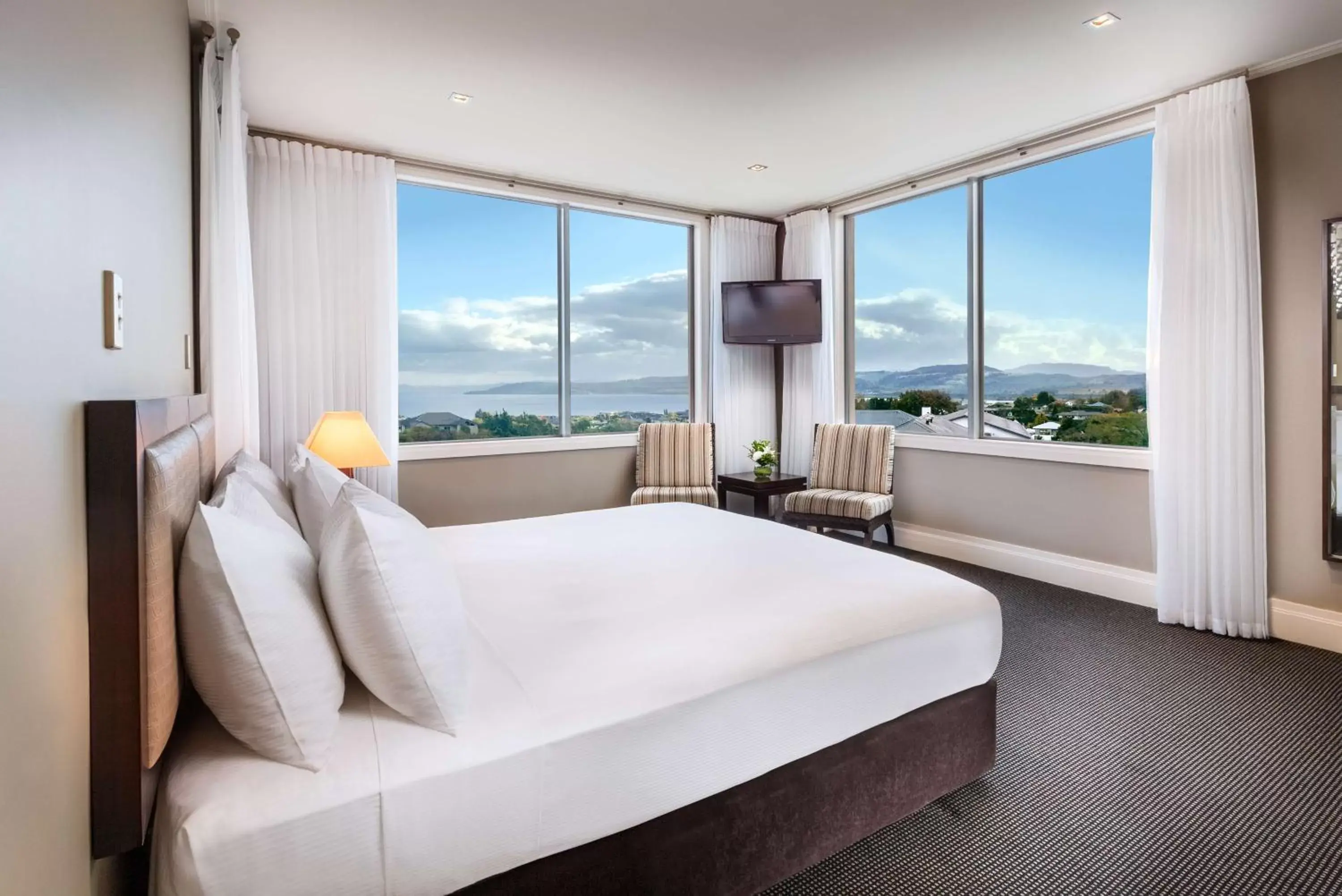 Bed in Hilton Lake Taupo