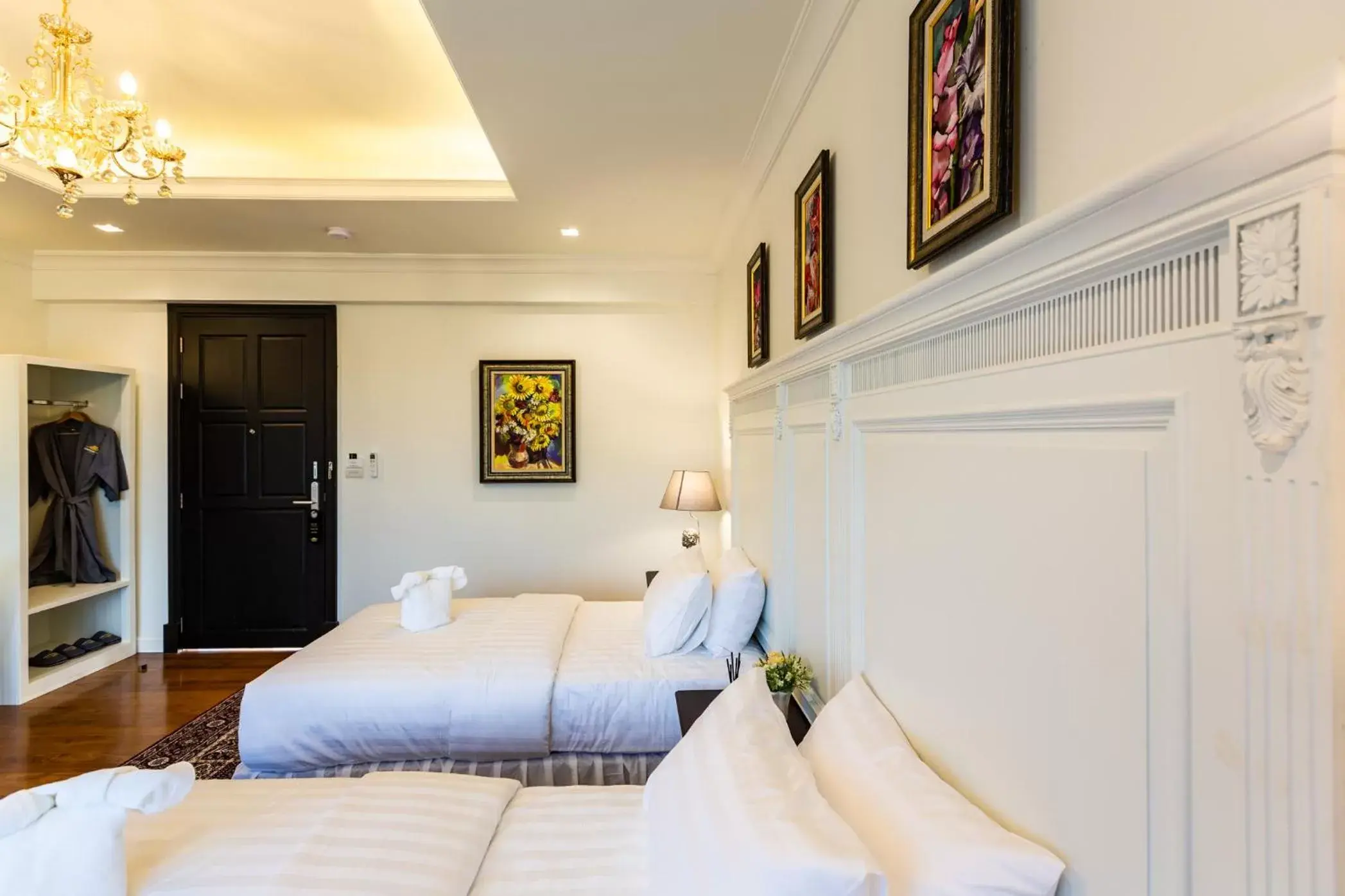 Bed, Seating Area in Merchant Villa- SHA Extra Plus