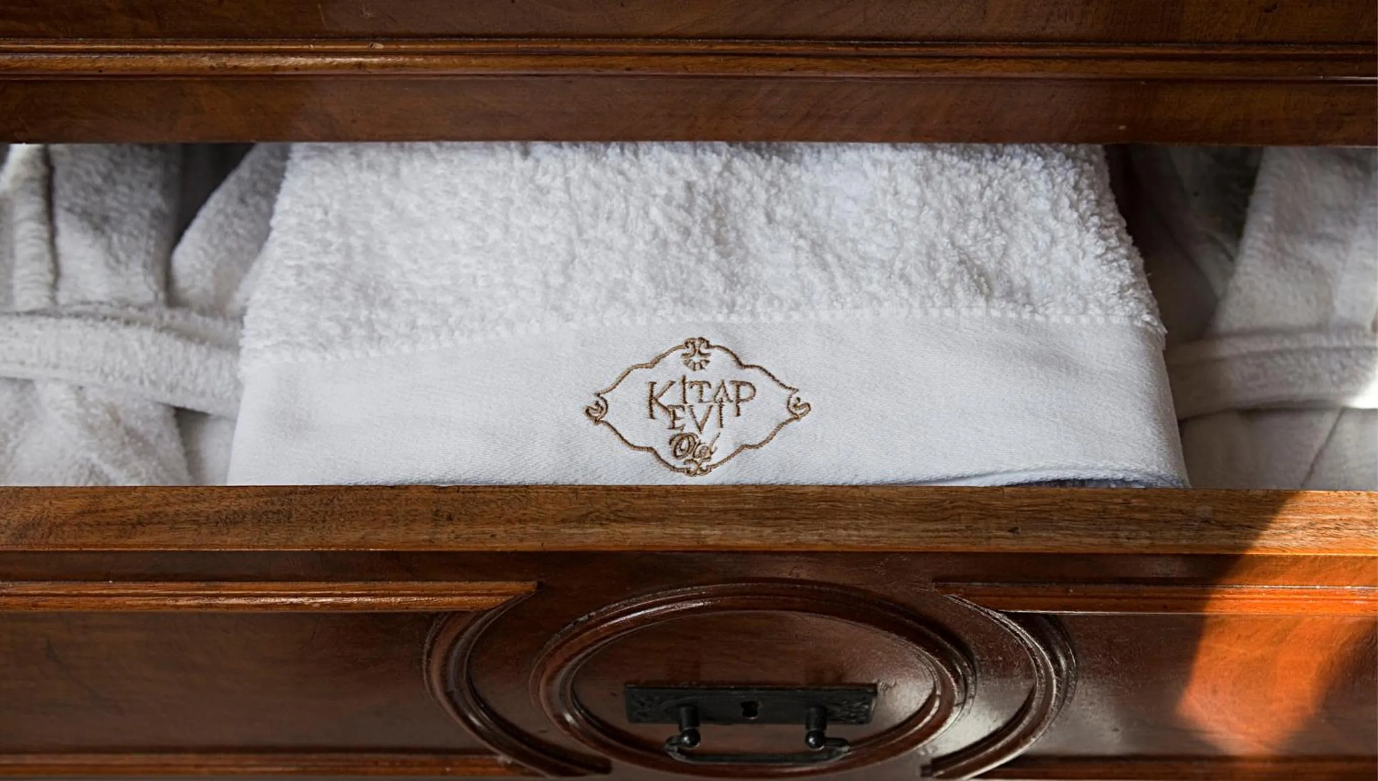 Decorative detail, Bed in Kitapevi Hotel