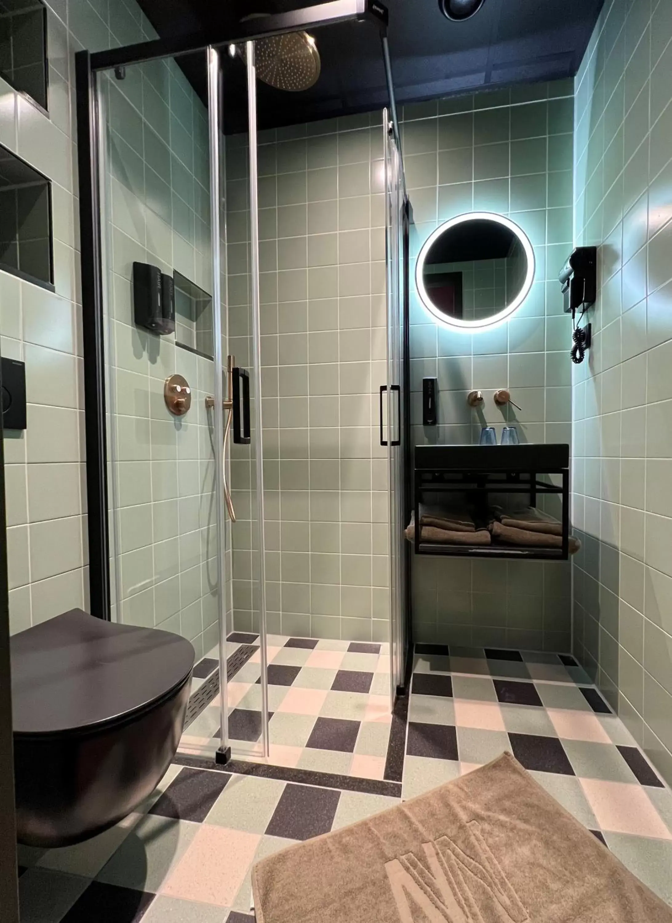Bathroom in Hotel Nicolaas Witsen