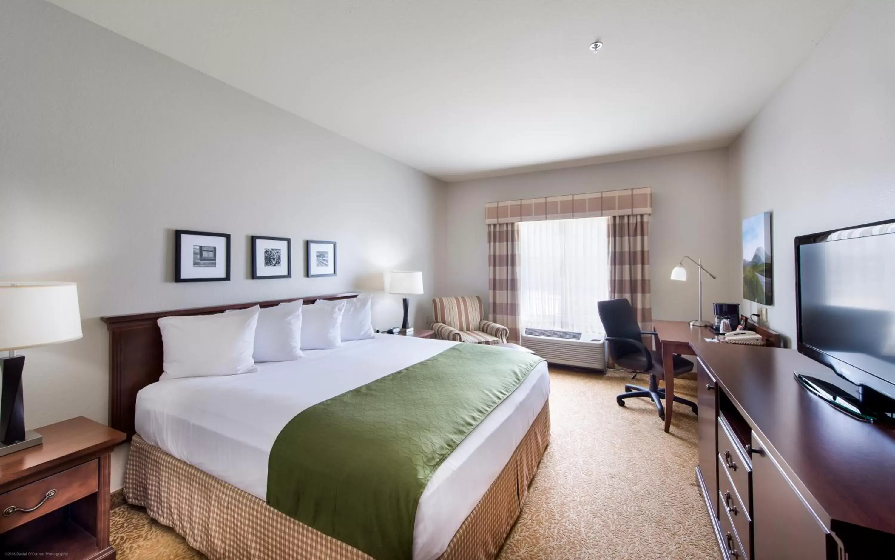 Day, Room Photo in Country Inn & Suites by Radisson, Greeley, CO