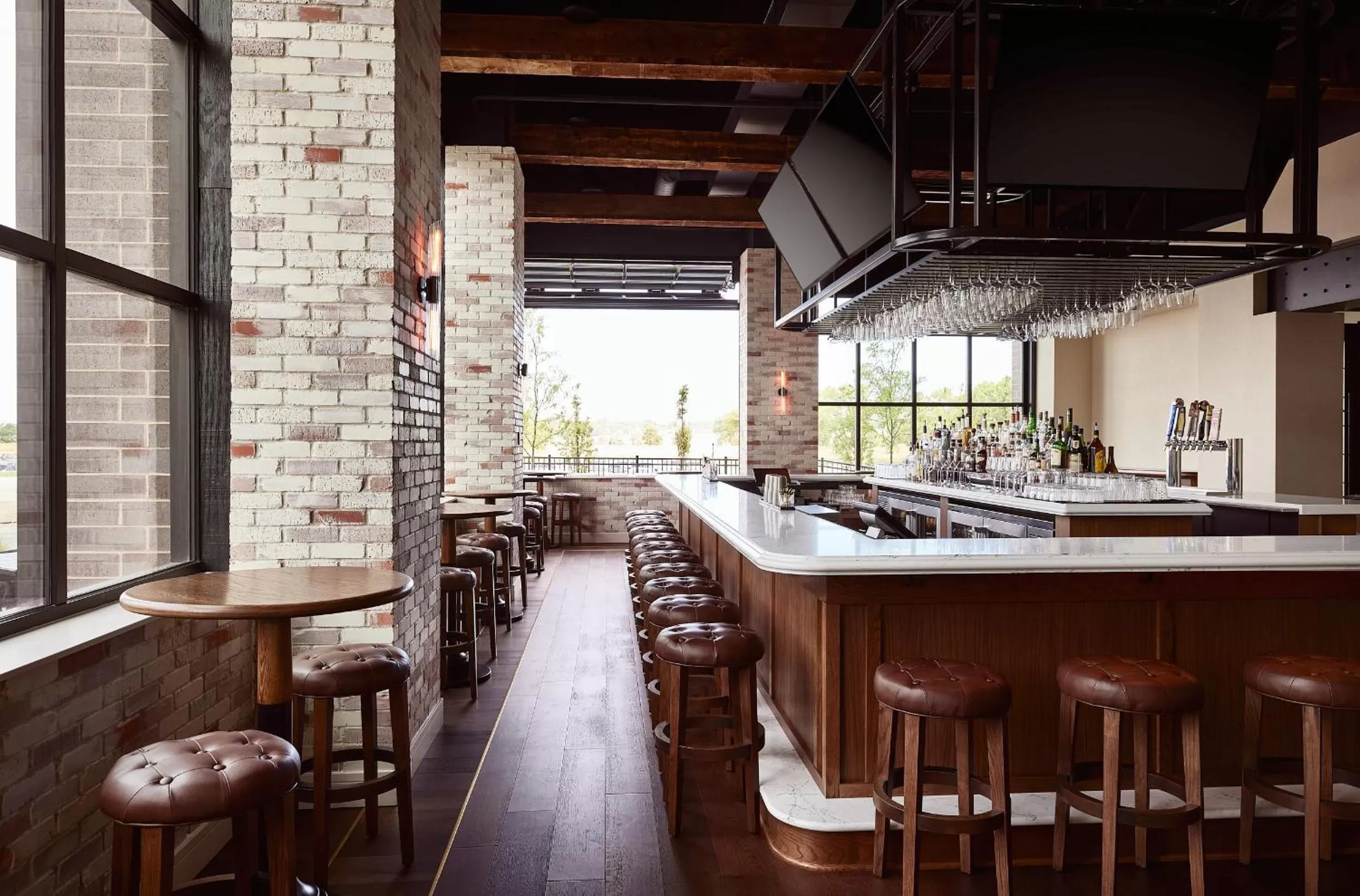 Lounge or bar in The Scarlet, Lincoln, a Tribute Portfolio Hotel