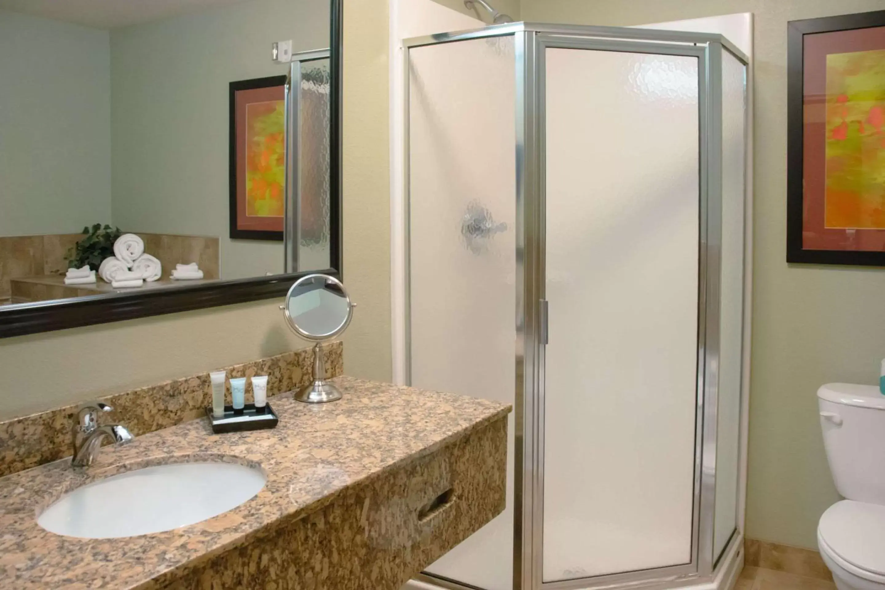Bedroom, Bathroom in Expressway Suites of Grand Forks