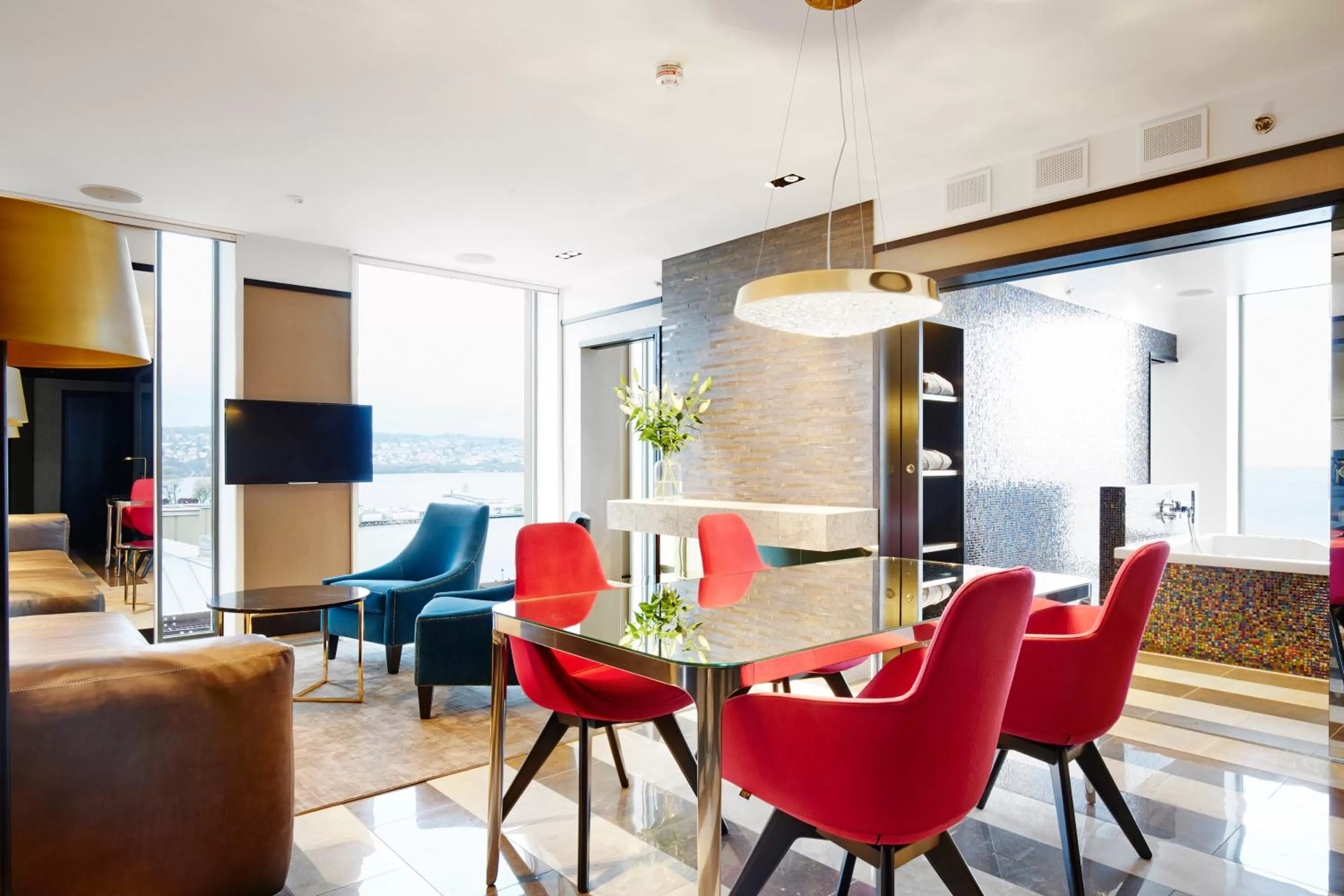 Living room in Vox Hotel