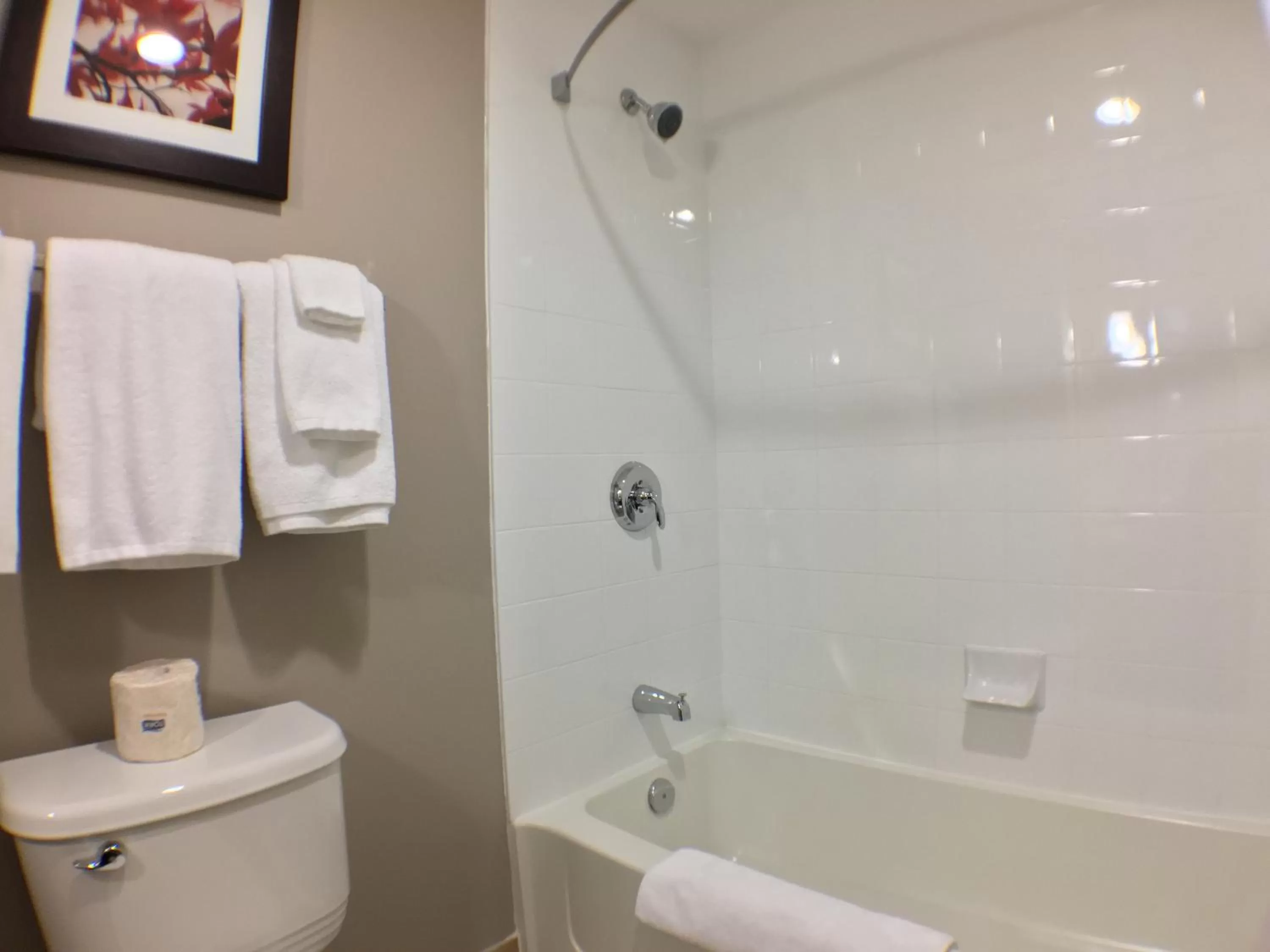 Bathroom in Super 8 by Wyndham Kapuskasing