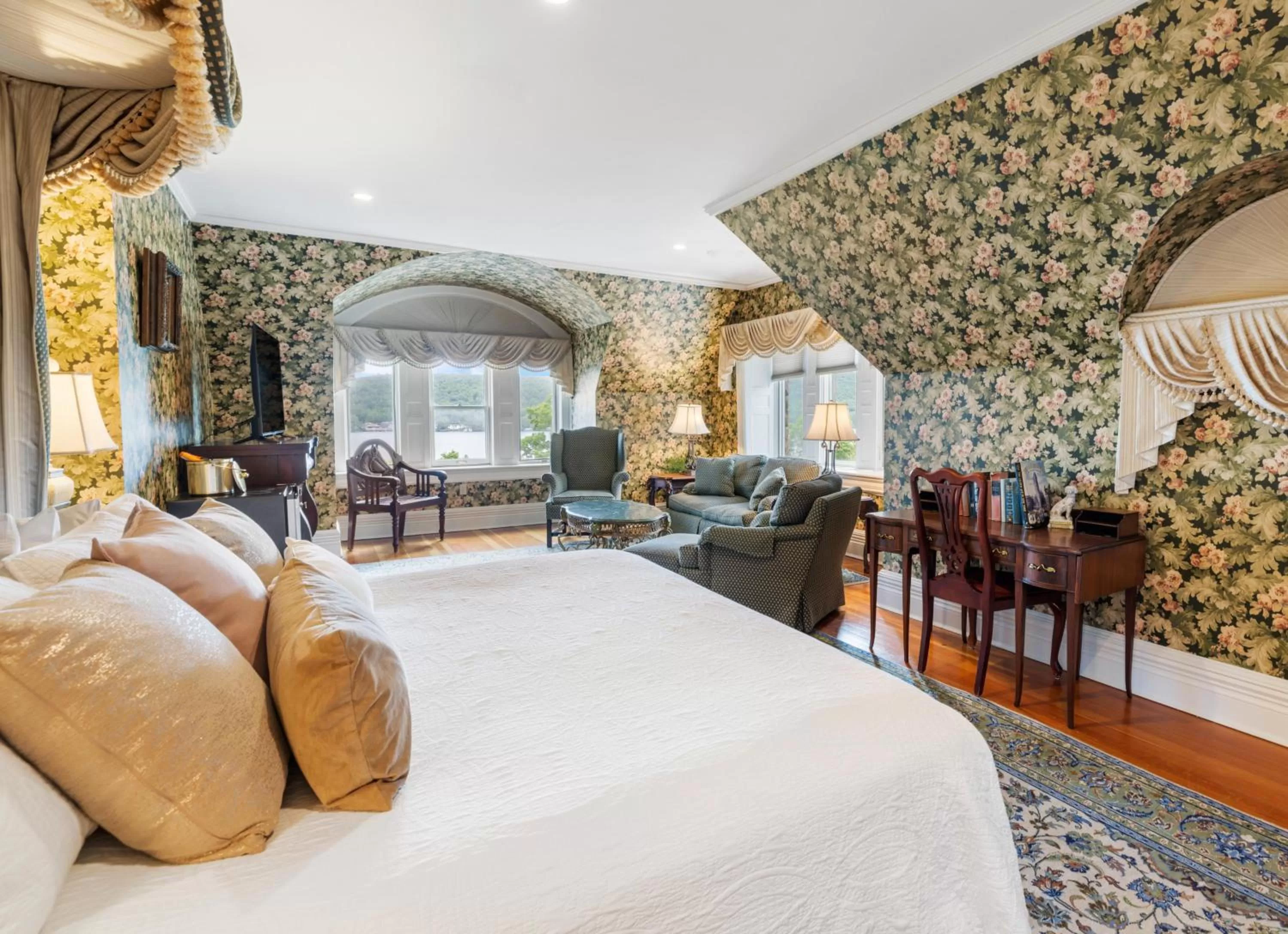 Seating Area in The Inn at Erlowest