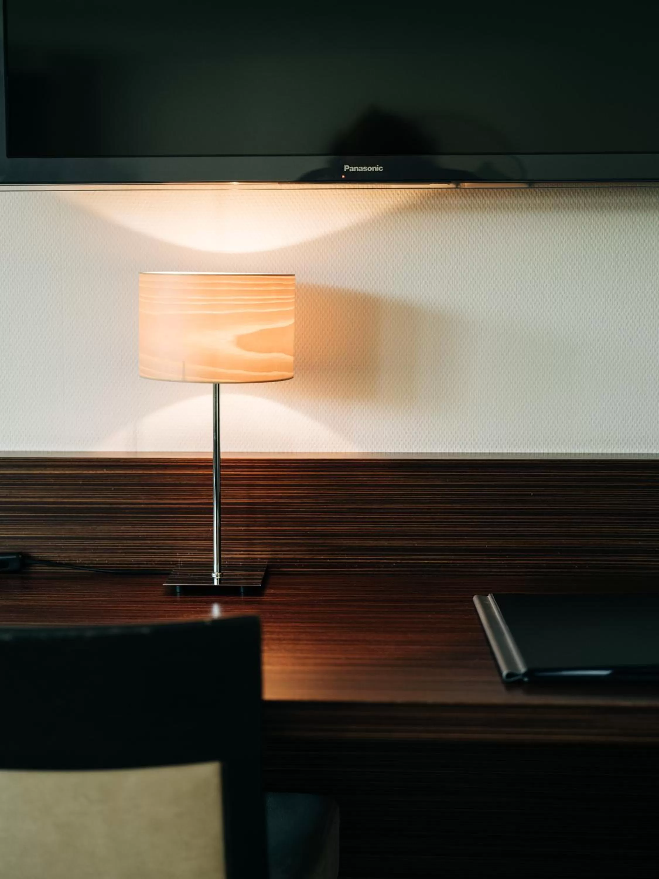 TV and multimedia in Hotel Krone Thun