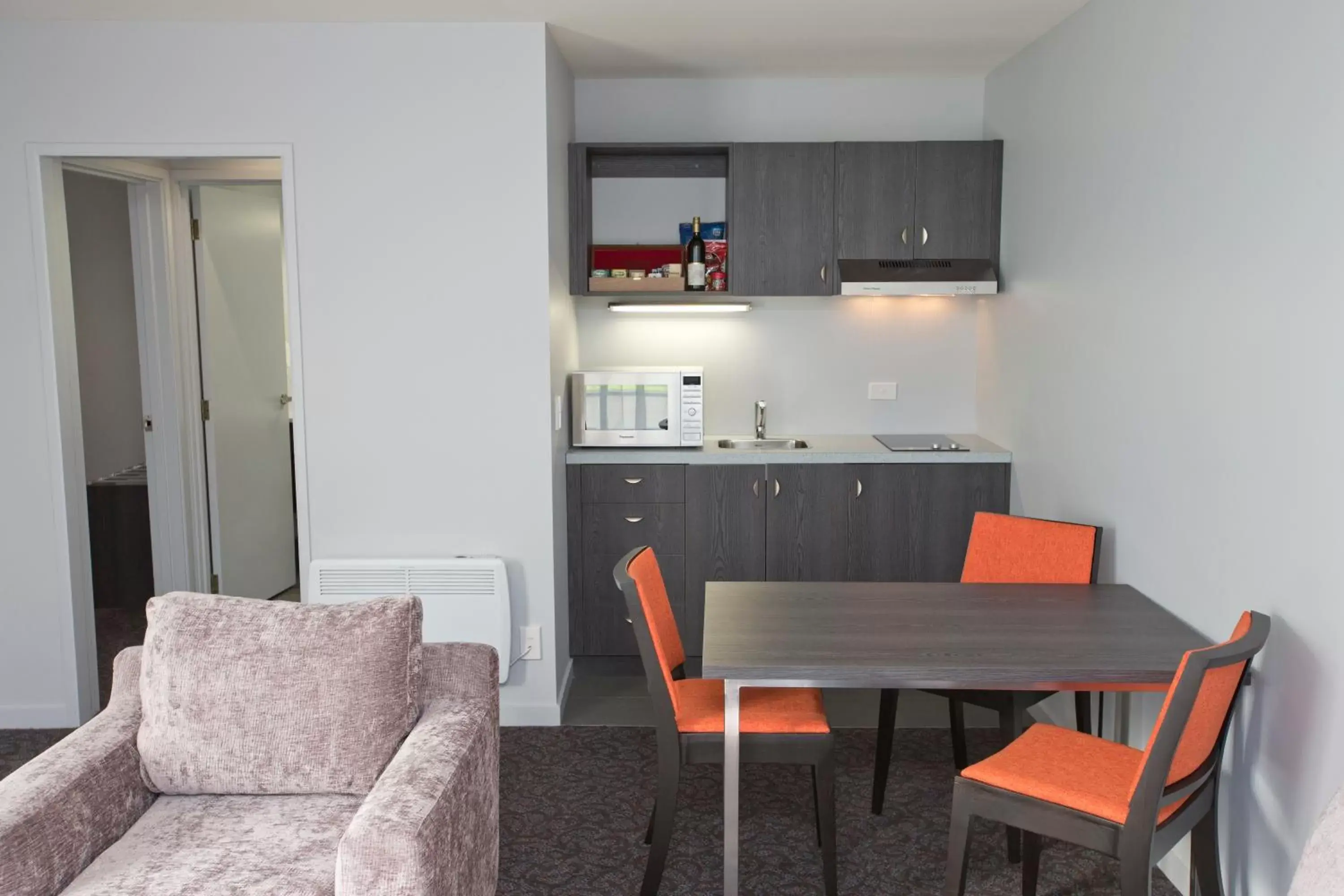 Kitchen or kitchenette, Kitchen/Kitchenette in Copthorne Hotel Palmerston North