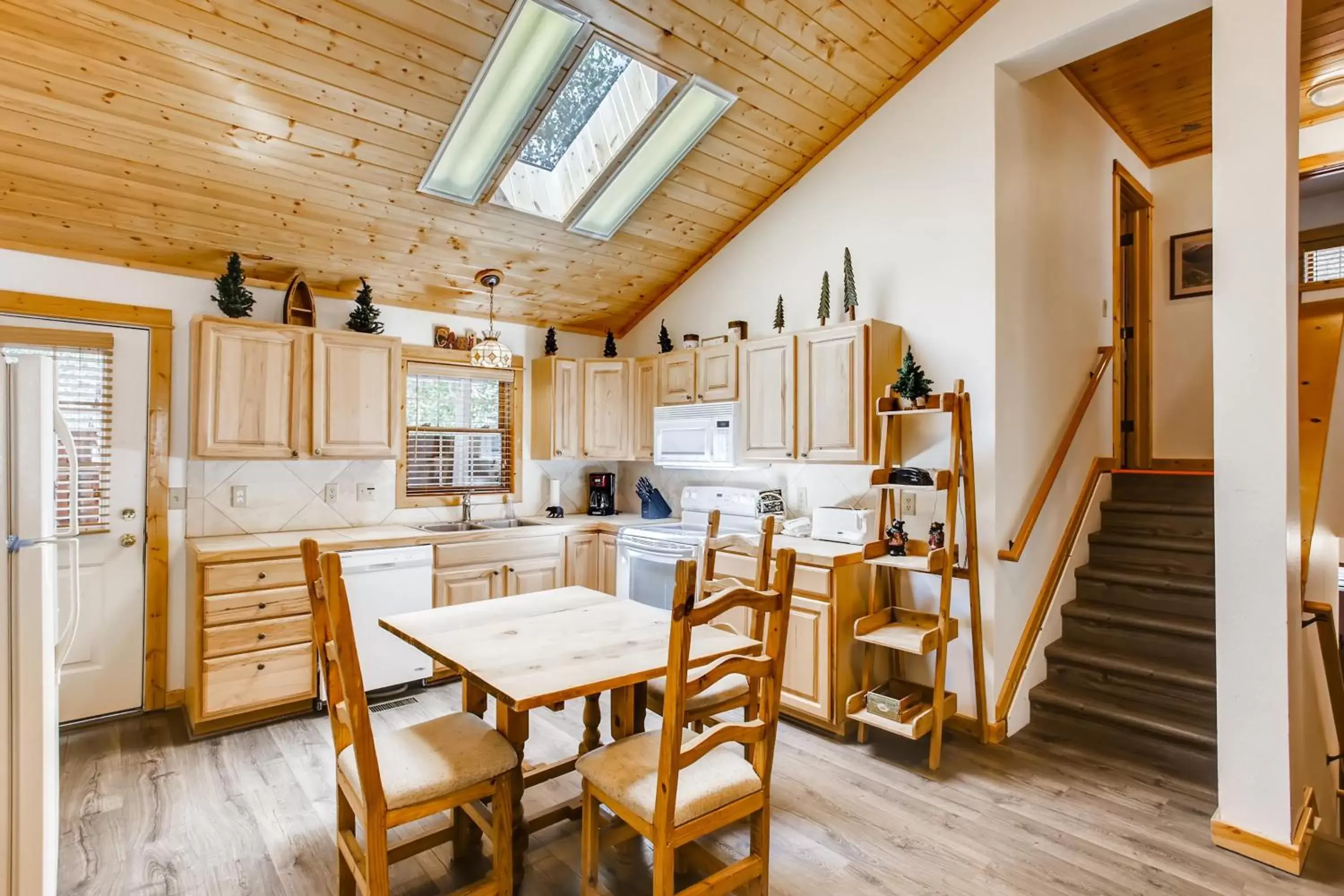 Dining Area in Estes Park Condos