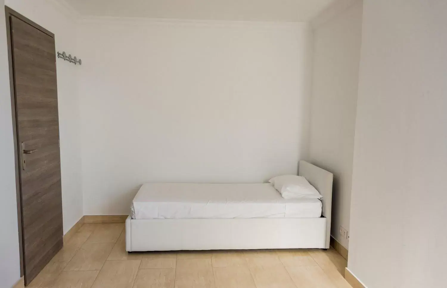 Bedroom, Seating Area in Hotel et Appartements Reine D'Azur